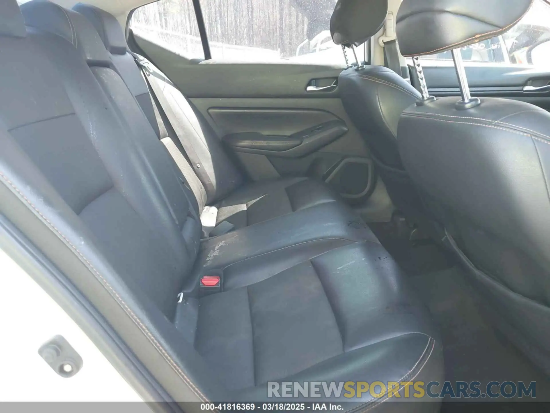 8 Photograph of a damaged car 1N4BL4CV5LC194371 NISSAN ALTIMA 2020