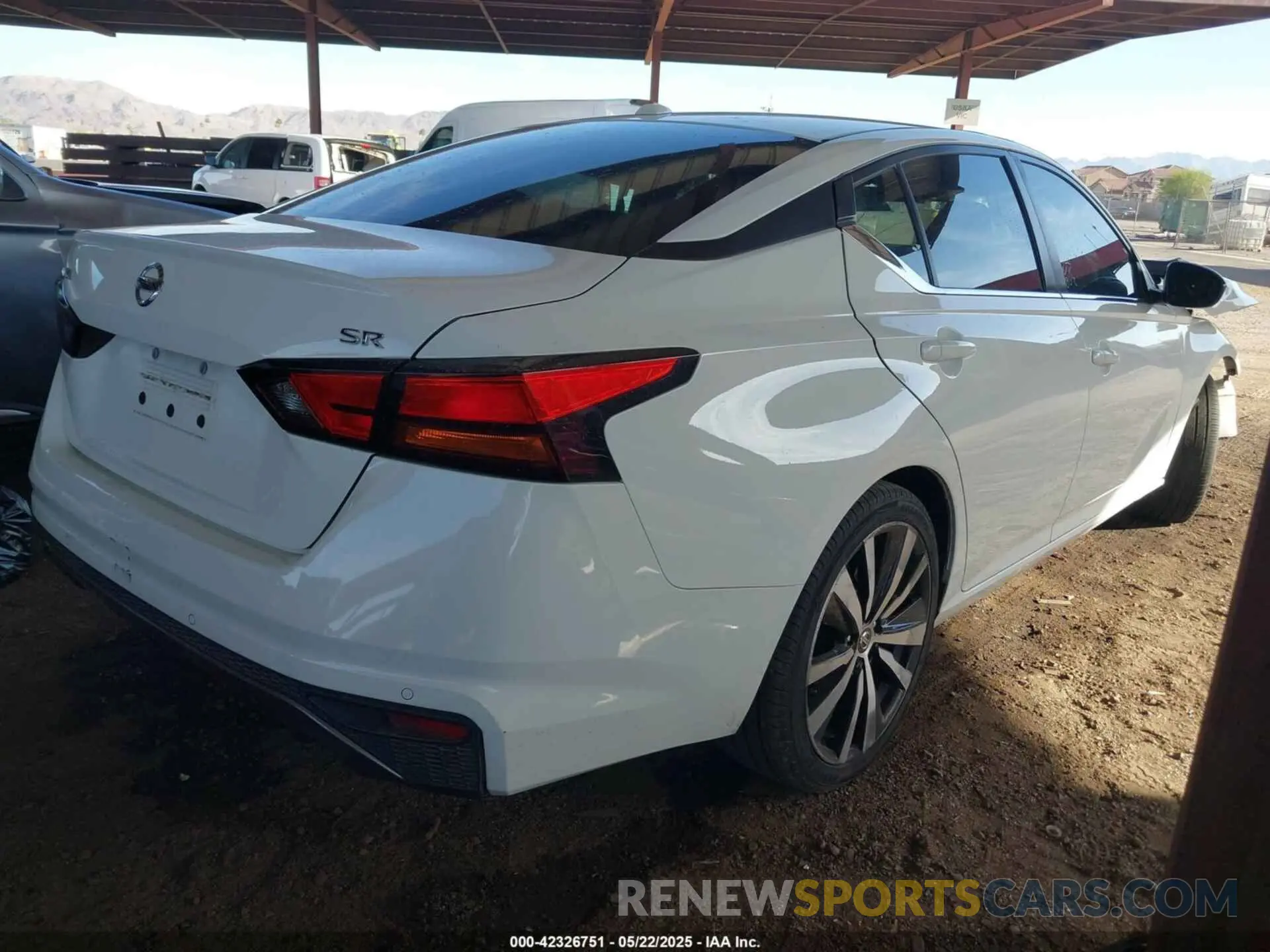 4 Photograph of a damaged car 1N4BL4CV5LC202100 NISSAN ALTIMA 2020