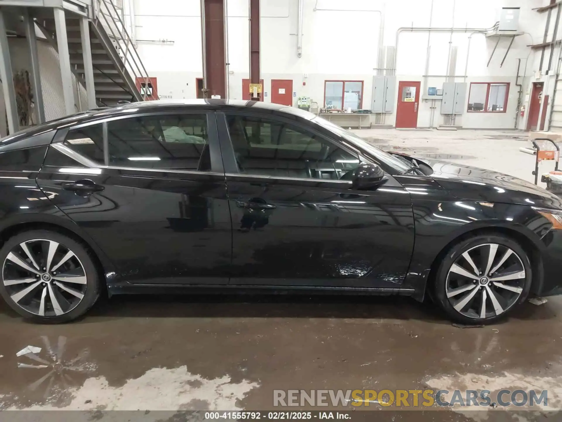 13 Photograph of a damaged car 1N4BL4CV5LC226199 NISSAN ALTIMA 2020