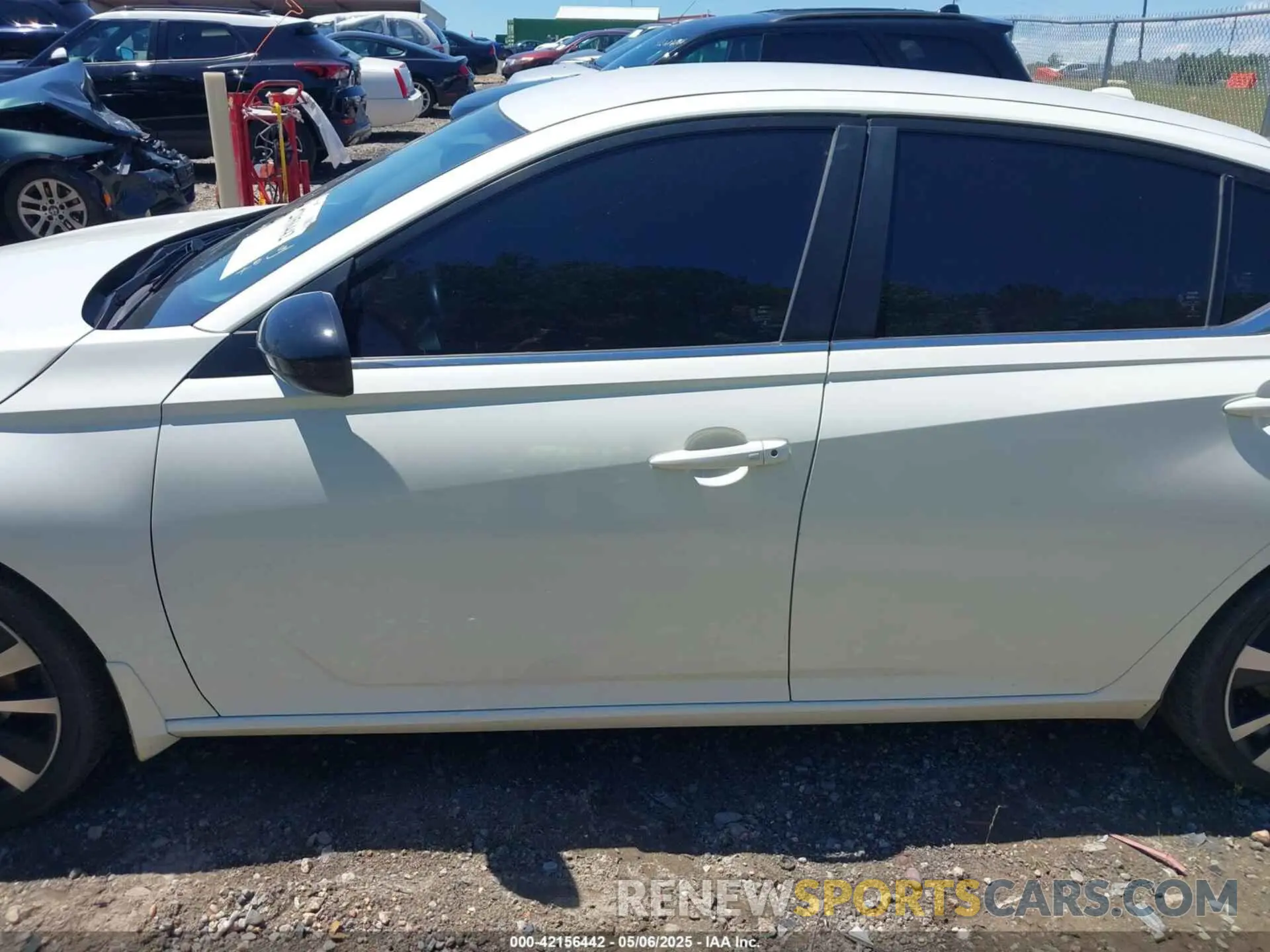 15 Photograph of a damaged car 1N4BL4CV5LC256447 NISSAN ALTIMA 2020