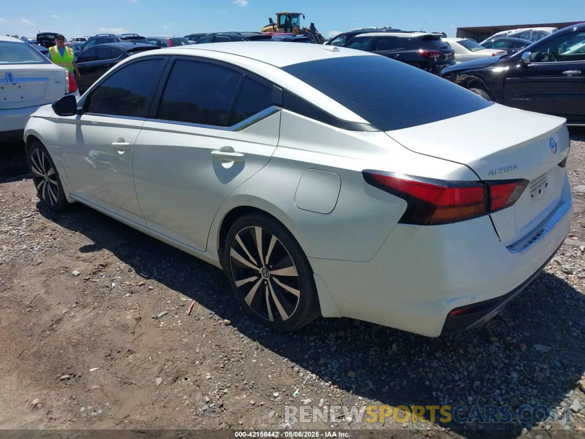 3 Photograph of a damaged car 1N4BL4CV5LC256447 NISSAN ALTIMA 2020