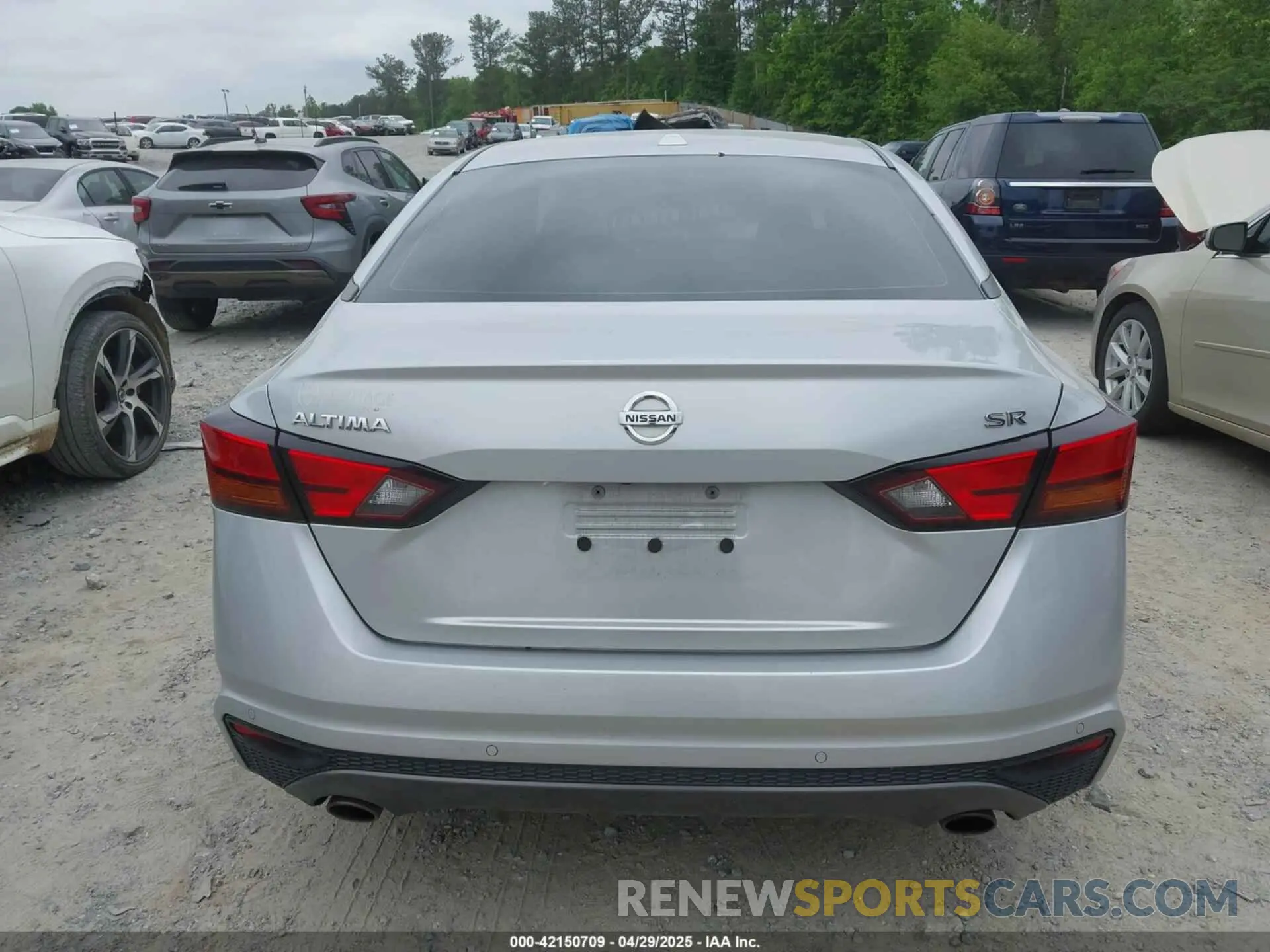 16 Photograph of a damaged car 1N4BL4CV5LN301259 NISSAN ALTIMA 2020