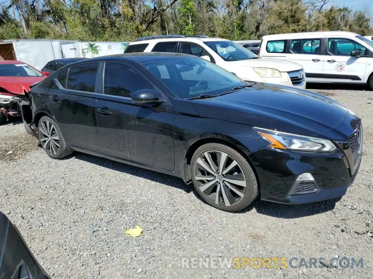 4 Photograph of a damaged car 1N4BL4CV6LC201151 NISSAN ALTIMA 2020