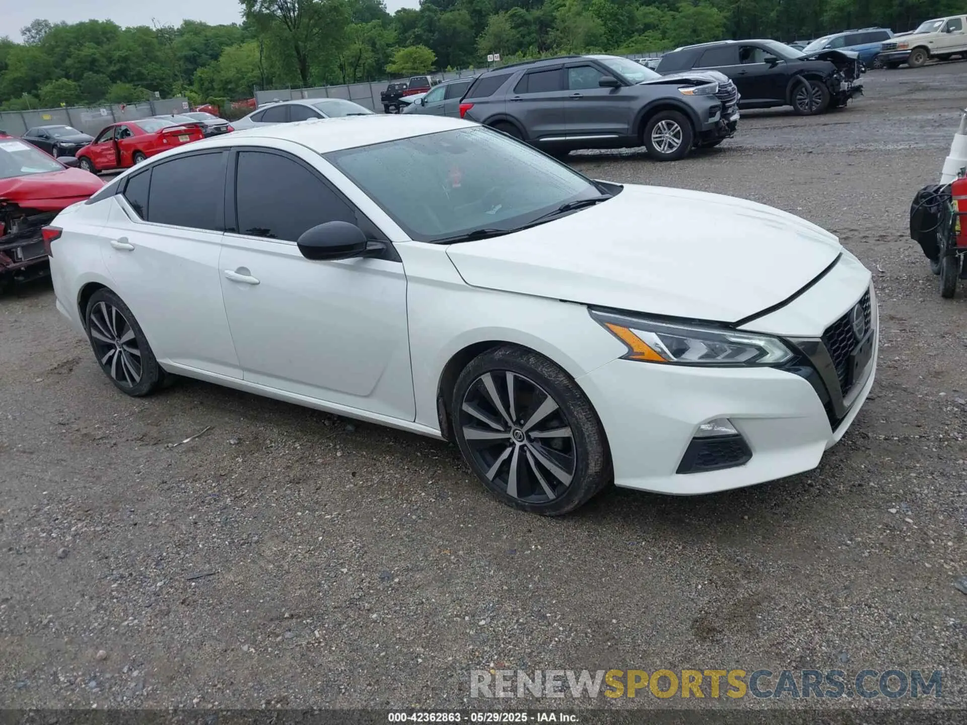 1 Photograph of a damaged car 1N4BL4CV6LC222663 NISSAN ALTIMA 2020