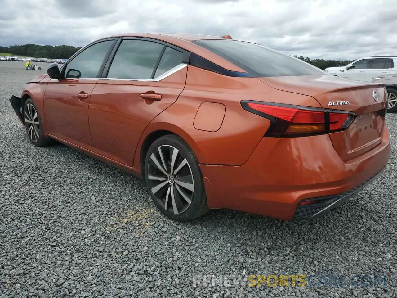2 Photograph of a damaged car 1N4BL4CV6LC235459 NISSAN ALTIMA 2020