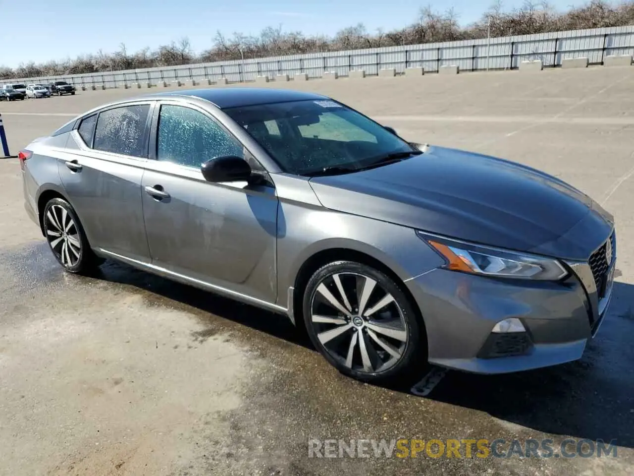 4 Photograph of a damaged car 1N4BL4CV6LC284354 NISSAN ALTIMA 2020