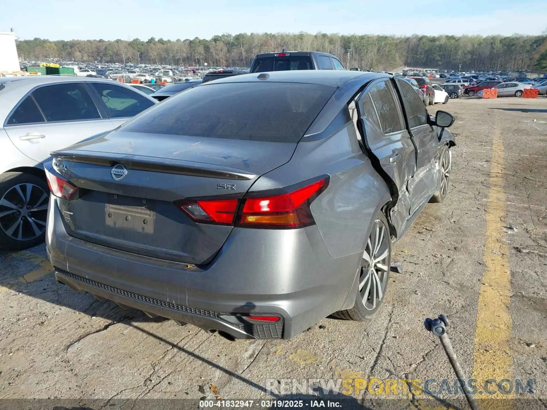 4 Фотография поврежденного автомобиля 1N4BL4CV7LC120885 NISSAN ALTIMA 2020