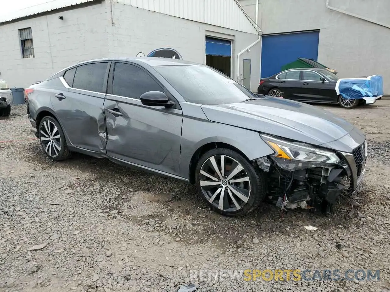 4 Photograph of a damaged car 1N4BL4CV7LC218752 NISSAN ALTIMA 2020