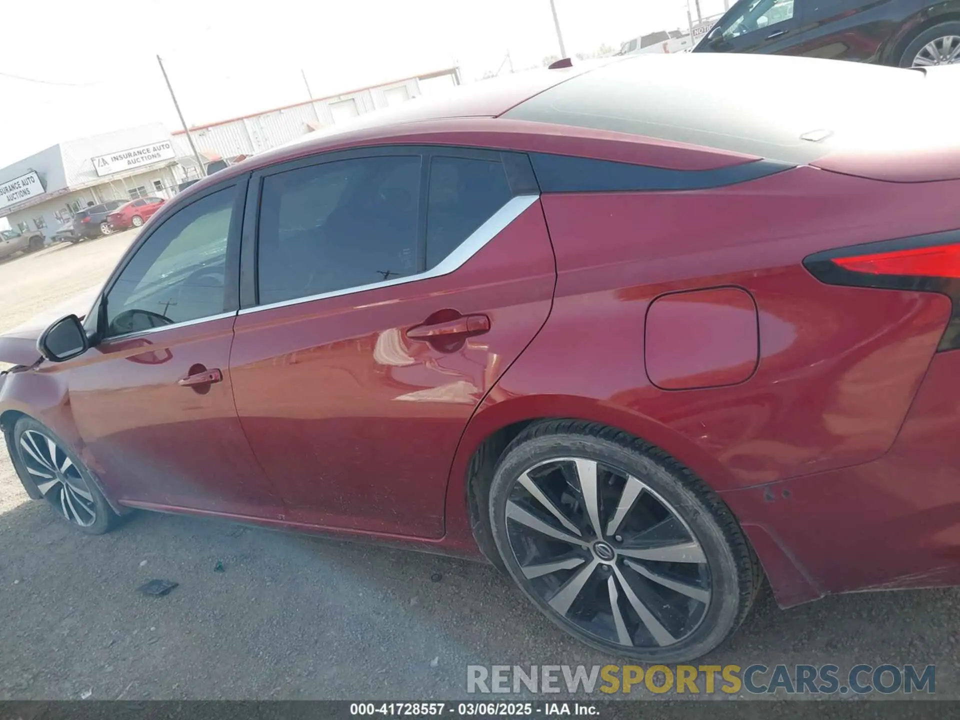 15 Photograph of a damaged car 1N4BL4CV7LN307872 NISSAN ALTIMA 2020