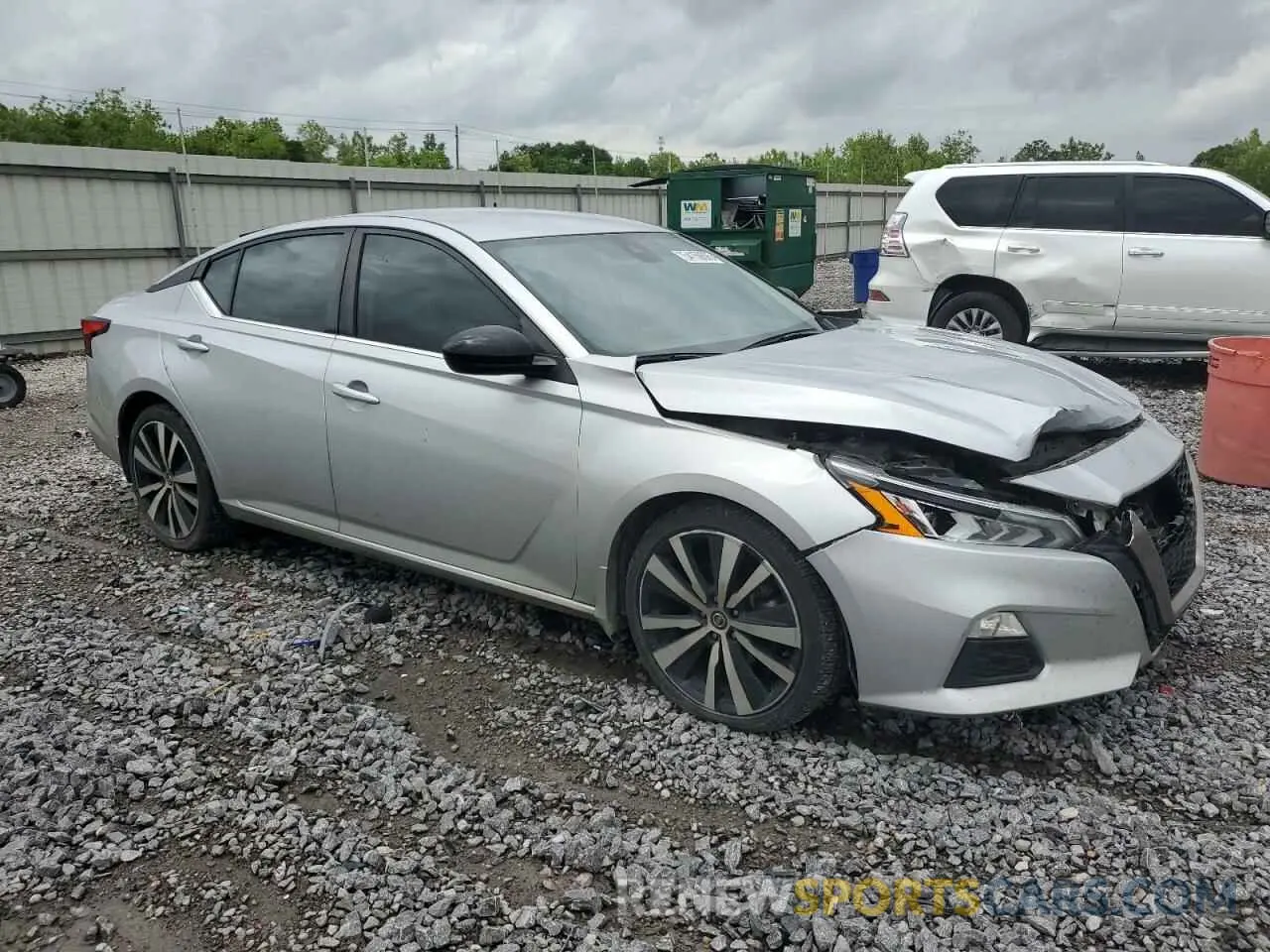 4 Фотография поврежденного автомобиля 1N4BL4CV7LN312814 NISSAN ALTIMA 2020