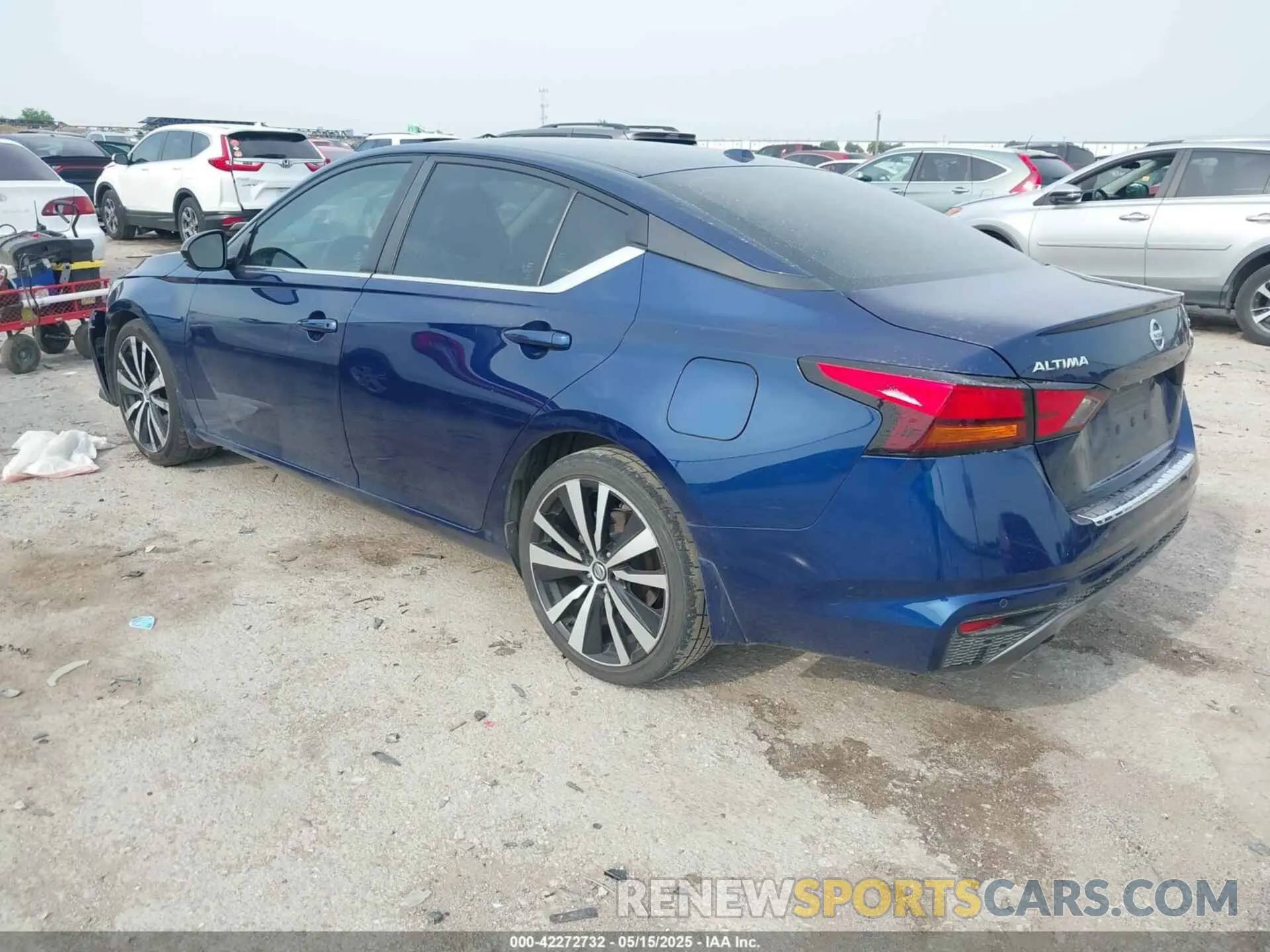 3 Photograph of a damaged car 1N4BL4CV7LN319018 NISSAN ALTIMA 2020