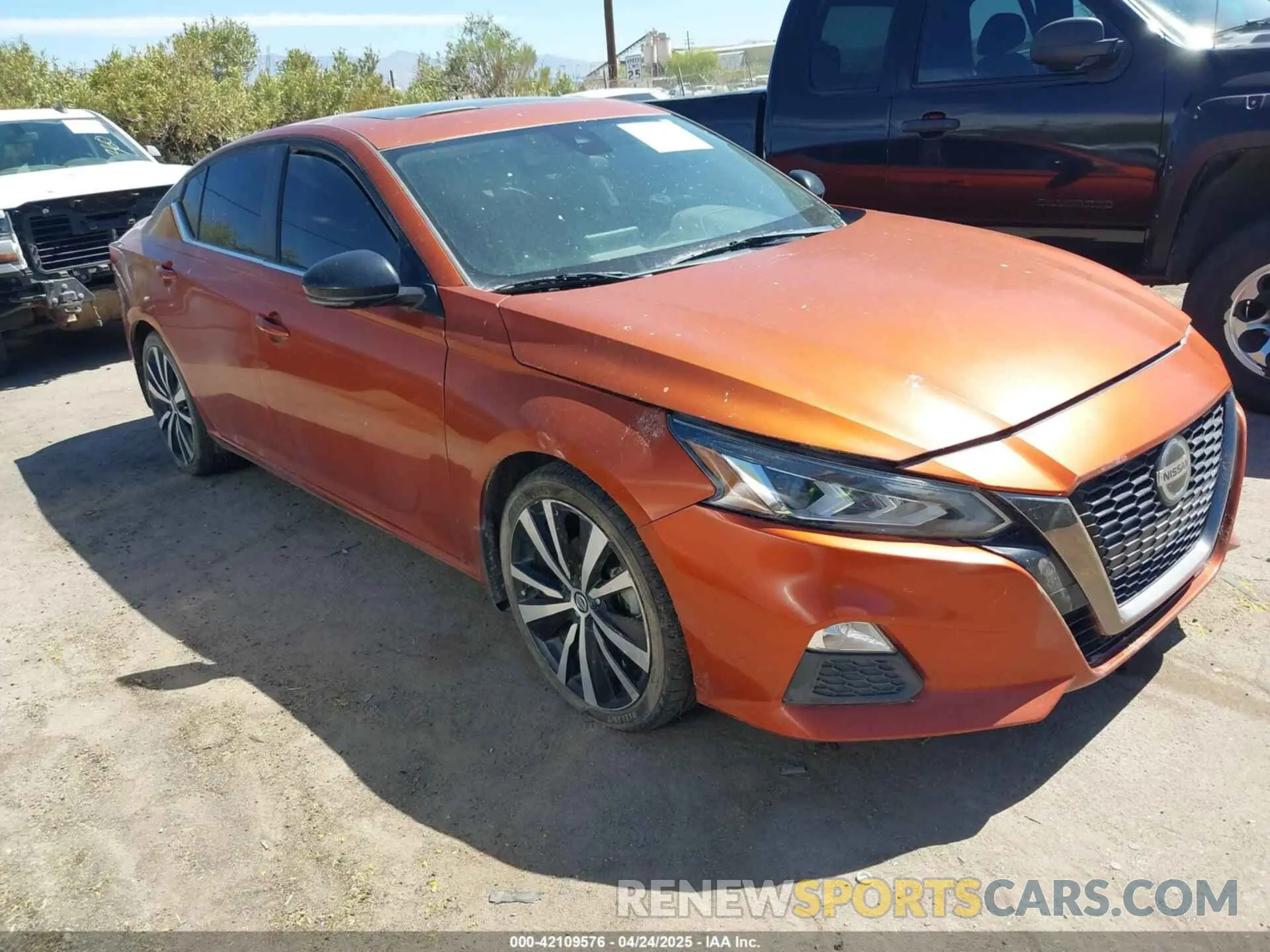 1 Photograph of a damaged car 1N4BL4CV8LC138070 NISSAN ALTIMA 2020