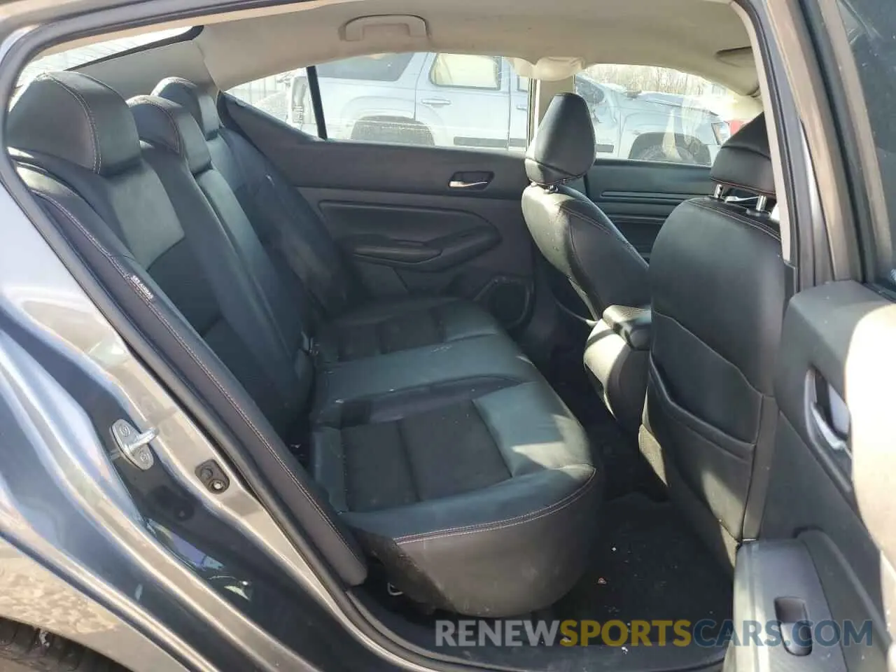 11 Photograph of a damaged car 1N4BL4CV8LC182957 NISSAN ALTIMA 2020