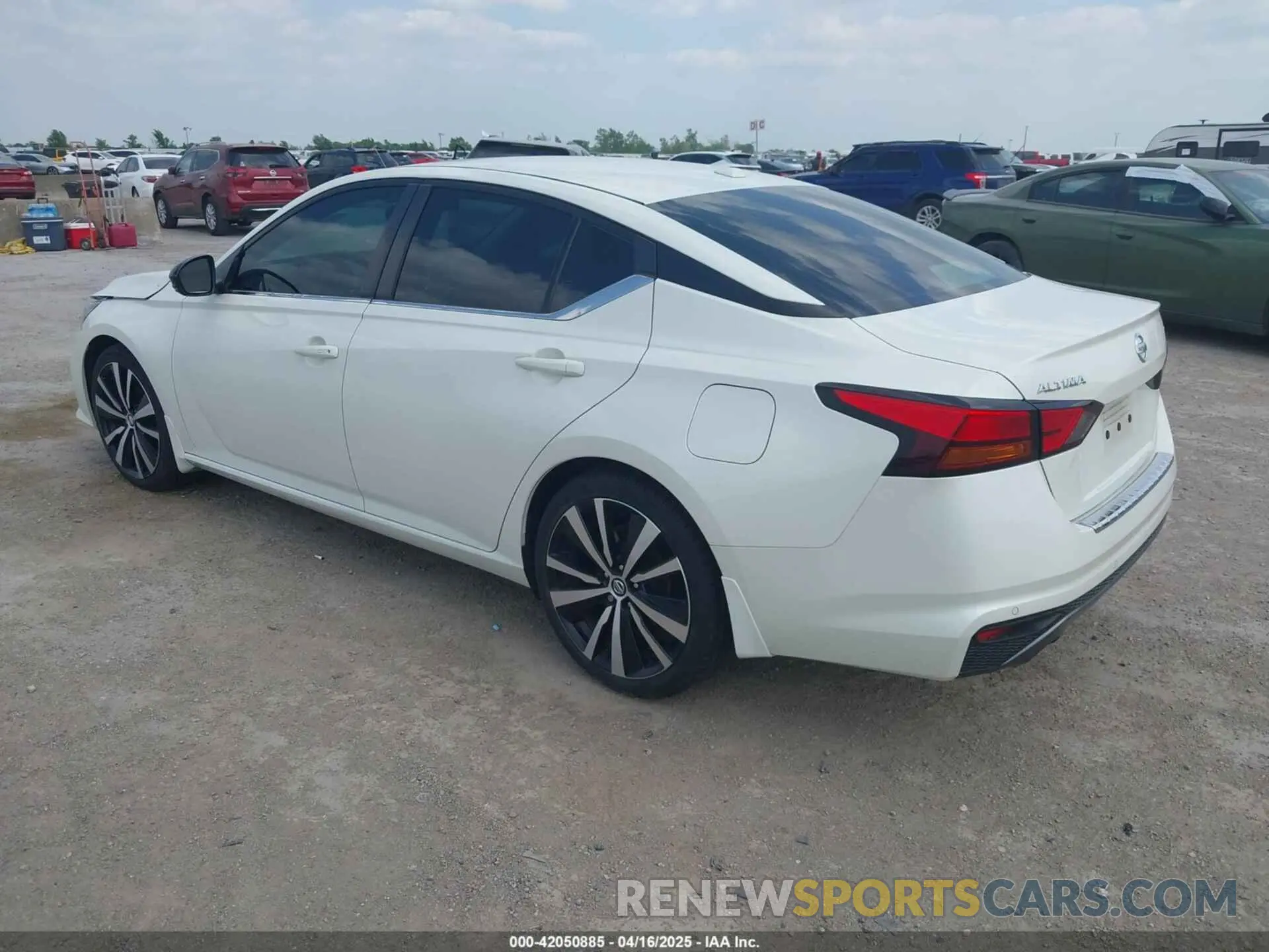 3 Фотография поврежденного автомобиля 1N4BL4CV8LC275140 NISSAN ALTIMA 2020