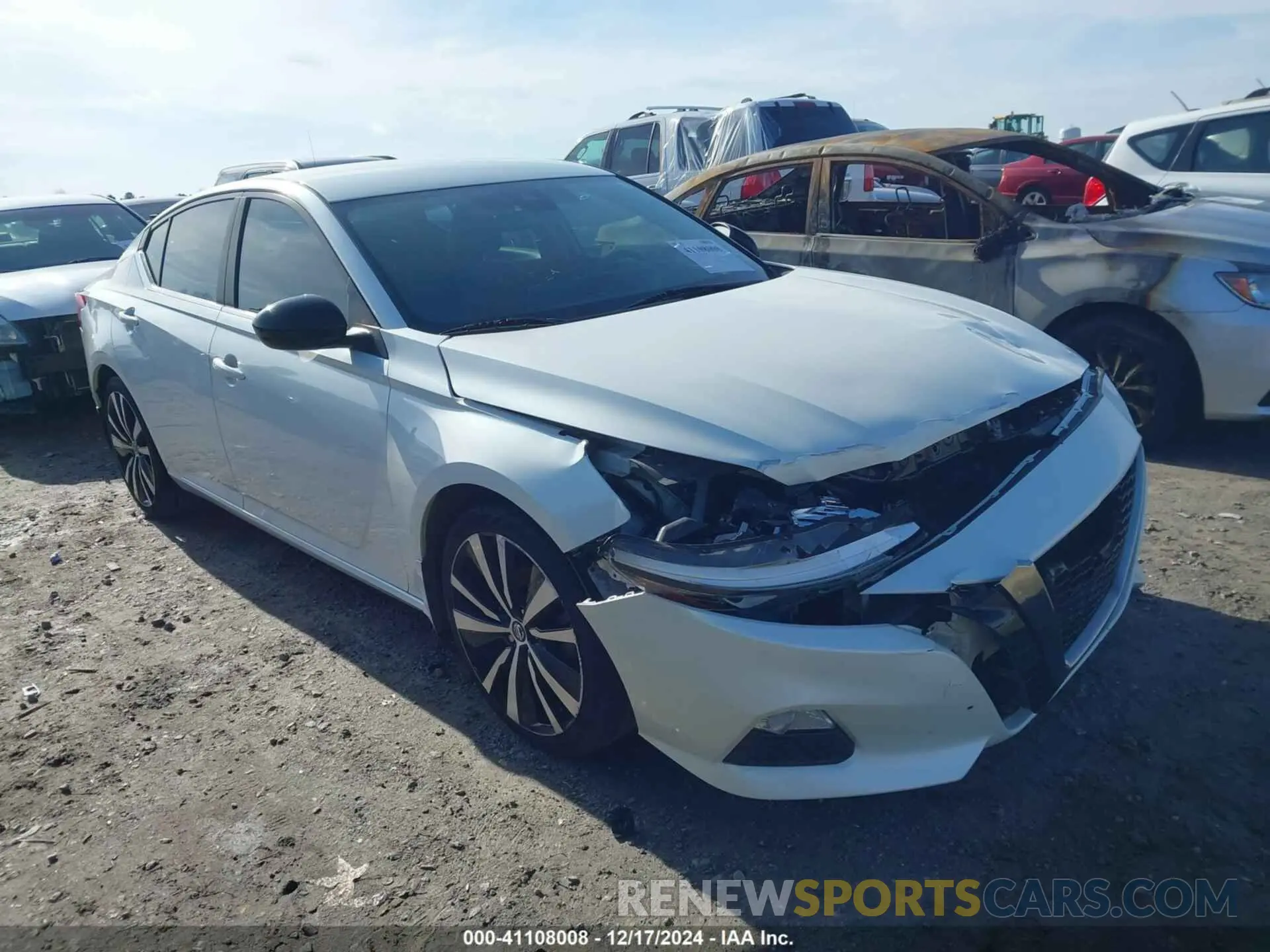 1 Фотография поврежденного автомобиля 1N4BL4CV9LC221698 NISSAN ALTIMA 2020