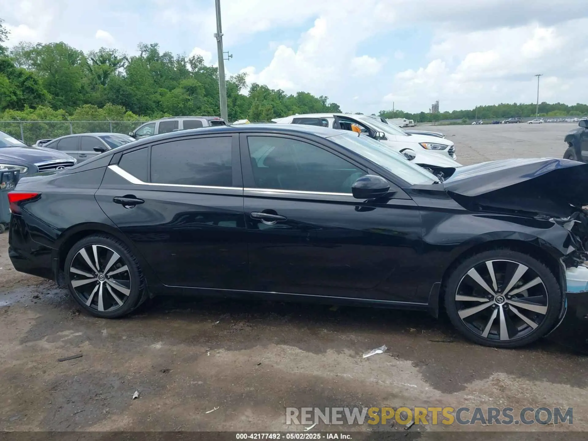 13 Photograph of a damaged car 1N4BL4CV9LC281917 NISSAN ALTIMA 2020
