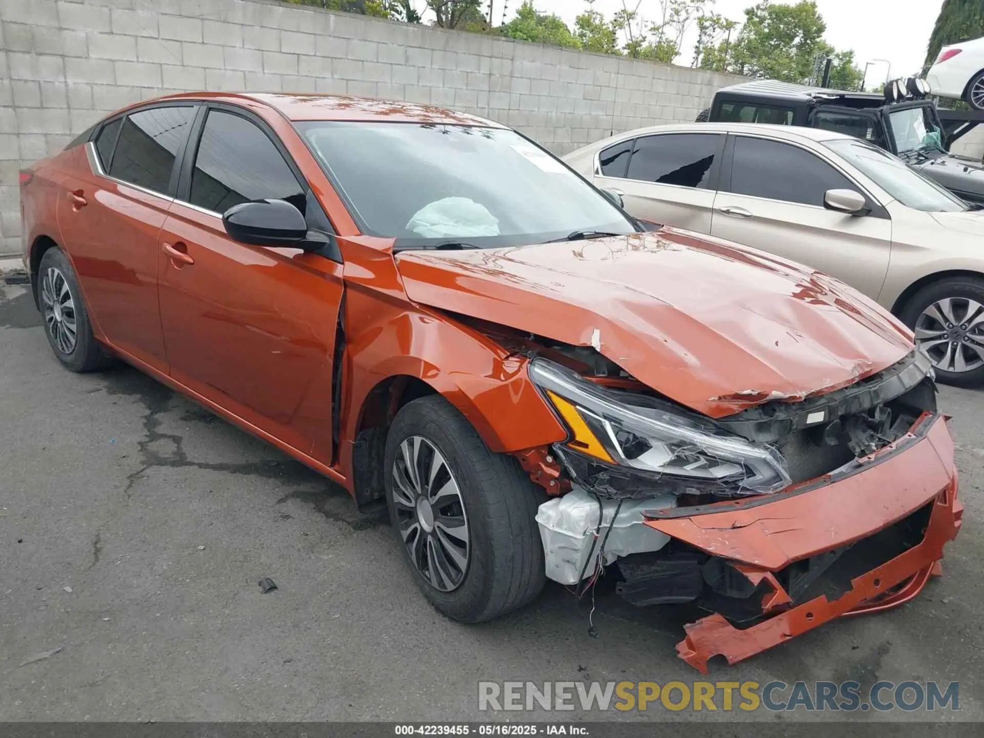 1 Photograph of a damaged car 1N4BL4CV9LN311843 NISSAN ALTIMA 2020