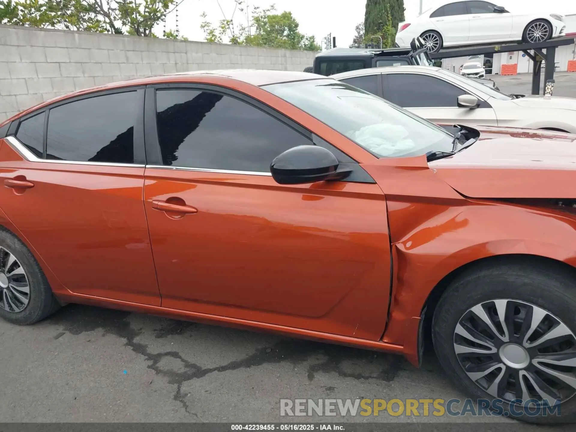 13 Photograph of a damaged car 1N4BL4CV9LN311843 NISSAN ALTIMA 2020