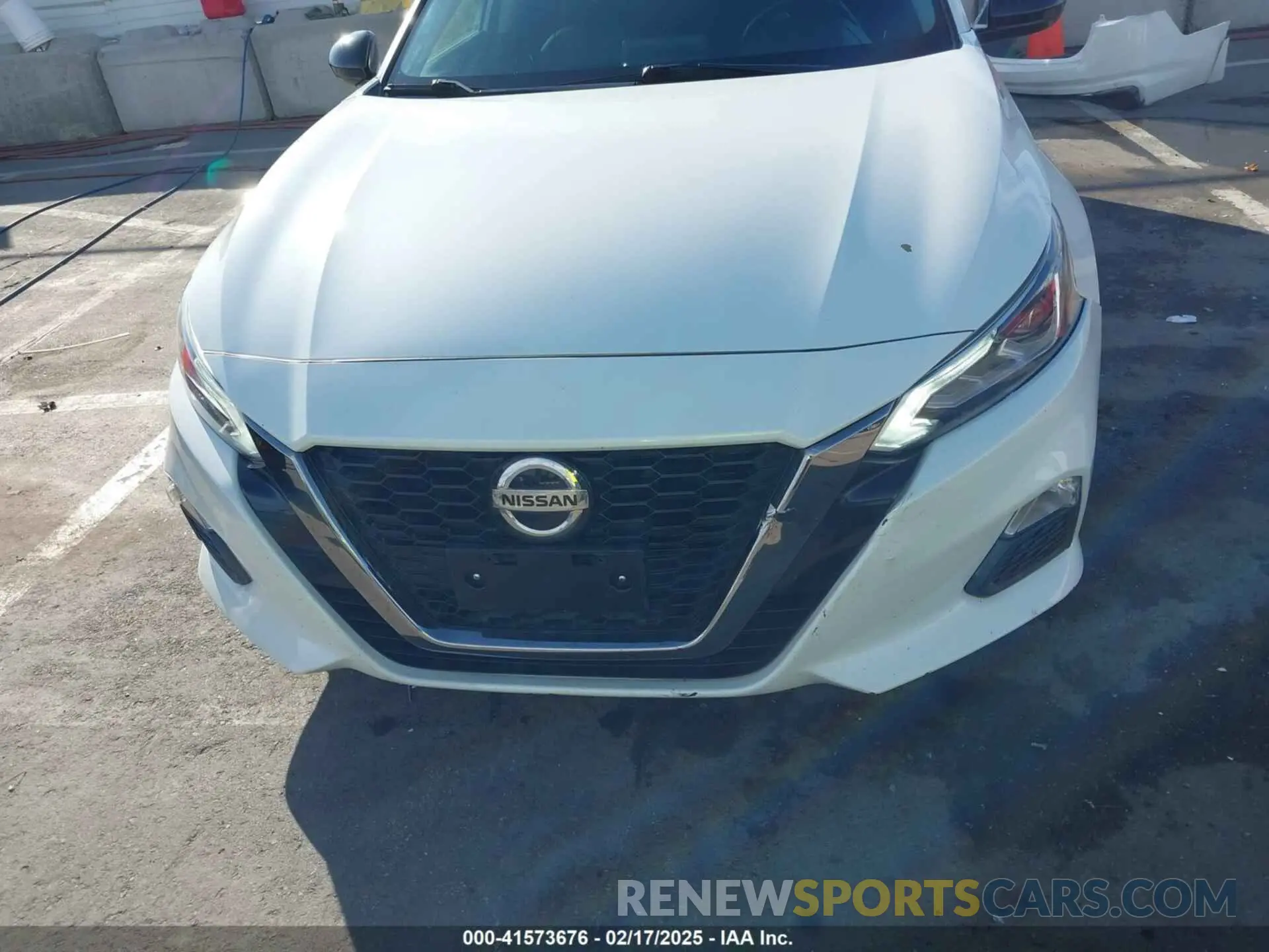 13 Photograph of a damaged car 1N4BL4CV9LN313690 NISSAN ALTIMA 2020