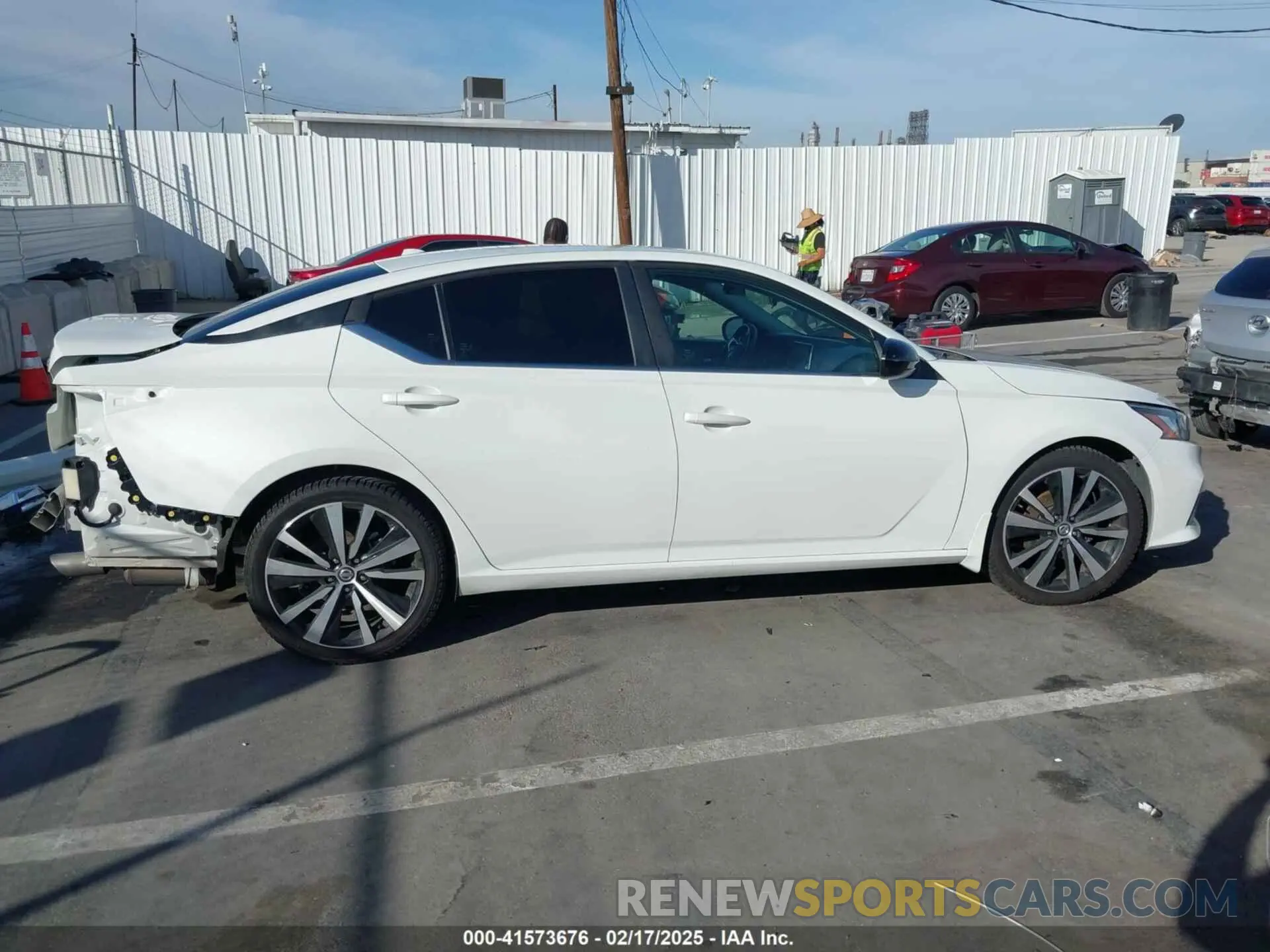 14 Photograph of a damaged car 1N4BL4CV9LN313690 NISSAN ALTIMA 2020