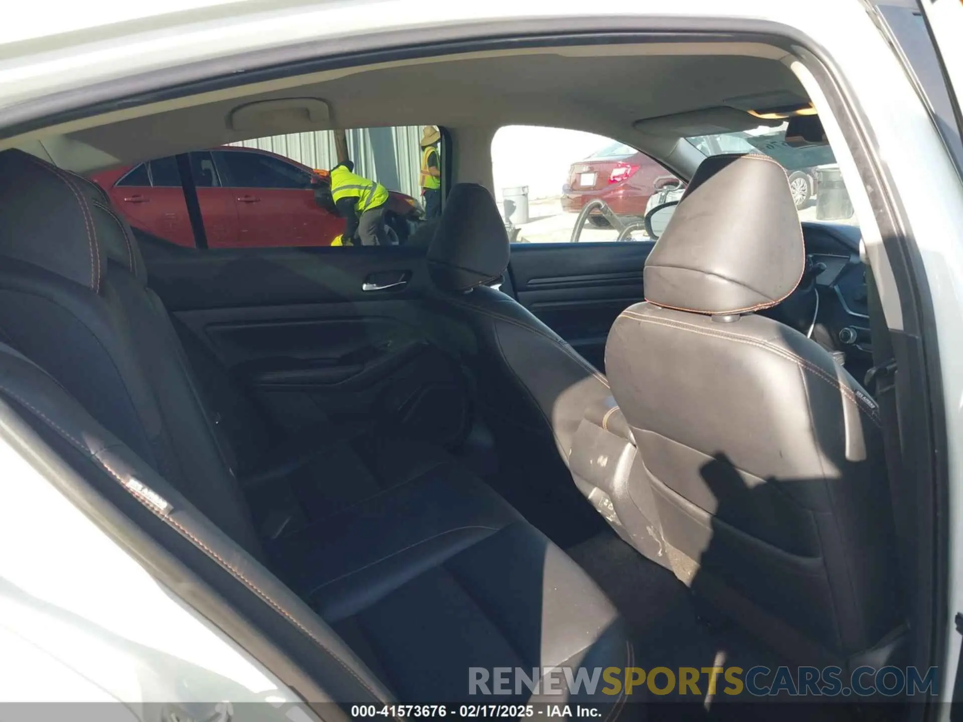 8 Photograph of a damaged car 1N4BL4CV9LN313690 NISSAN ALTIMA 2020