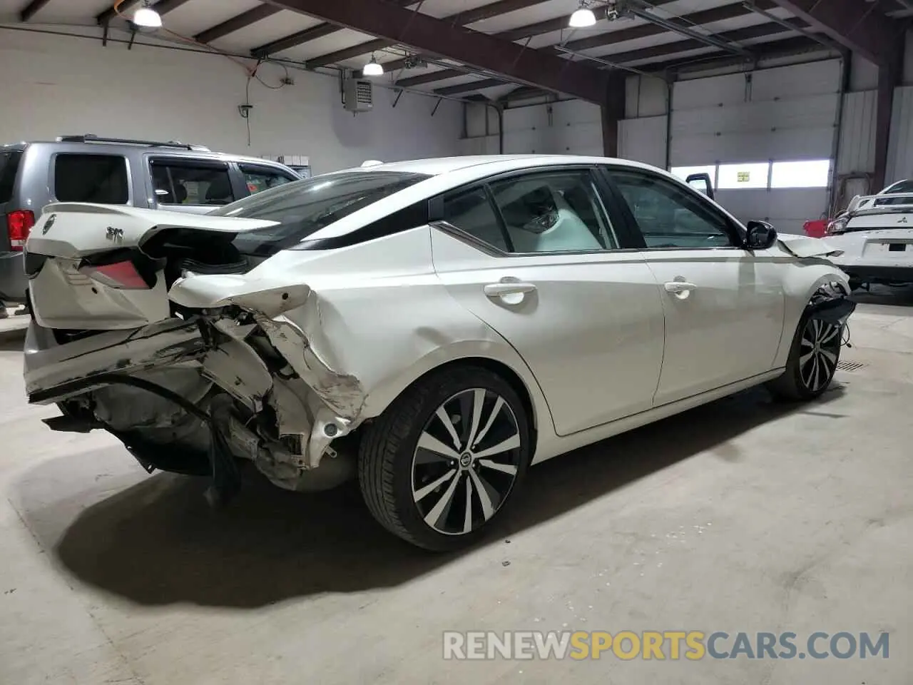 3 Photograph of a damaged car 1N4BL4CVXLC190770 NISSAN ALTIMA 2020