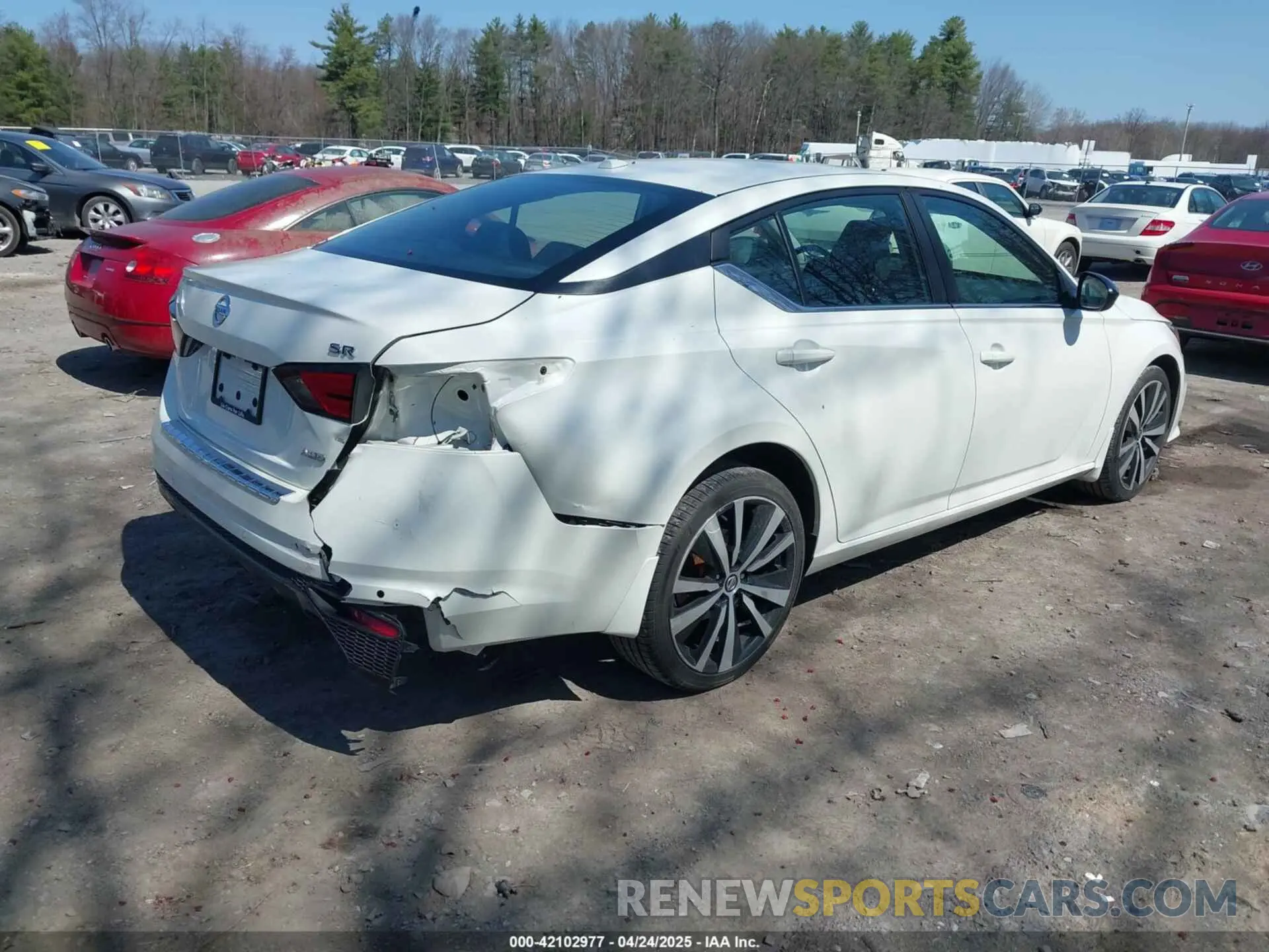 4 Фотография поврежденного автомобиля 1N4BL4CW0LC235501 NISSAN ALTIMA 2020