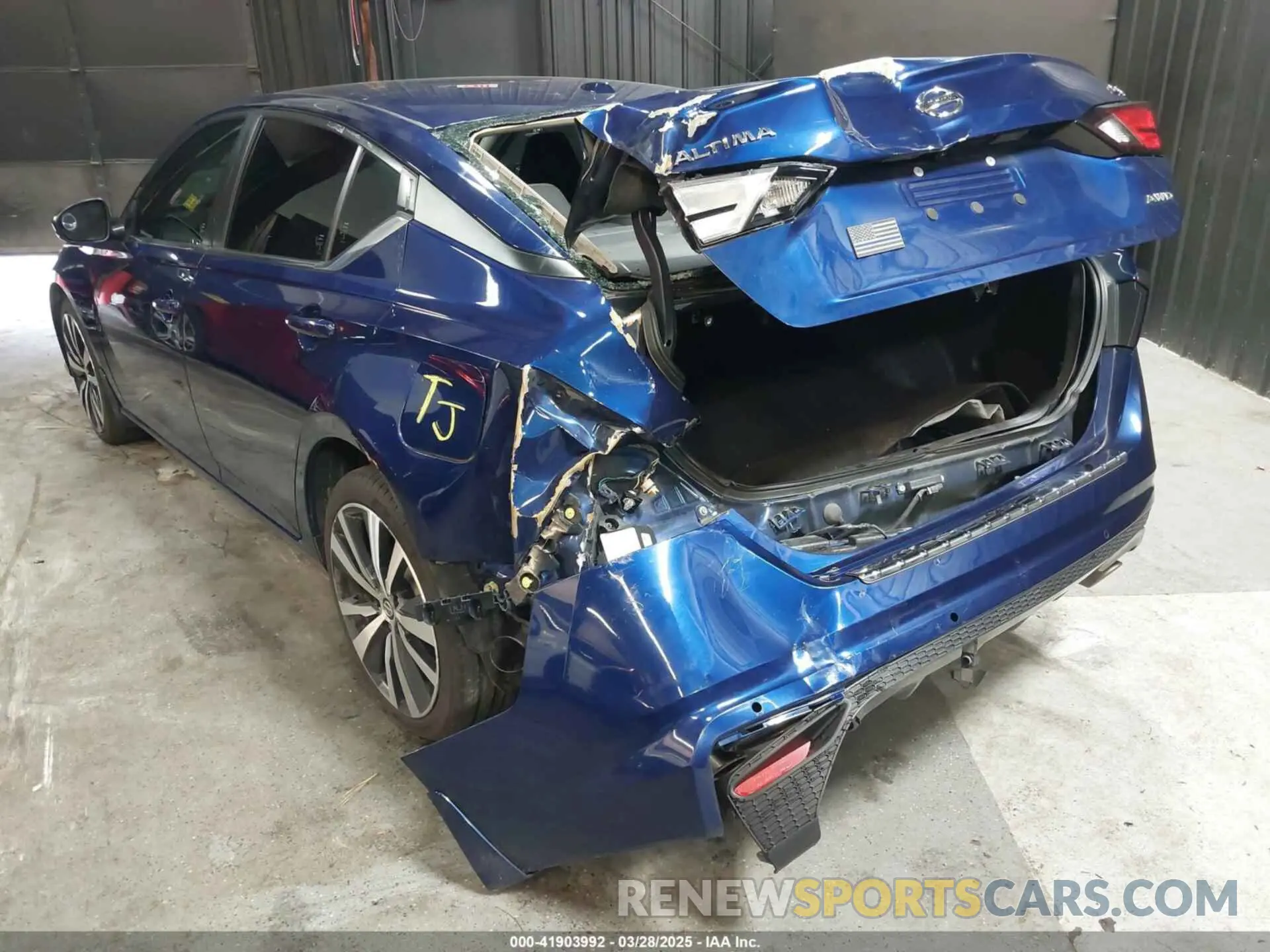 3 Фотография поврежденного автомобиля 1N4BL4CW2LC245057 NISSAN ALTIMA 2020
