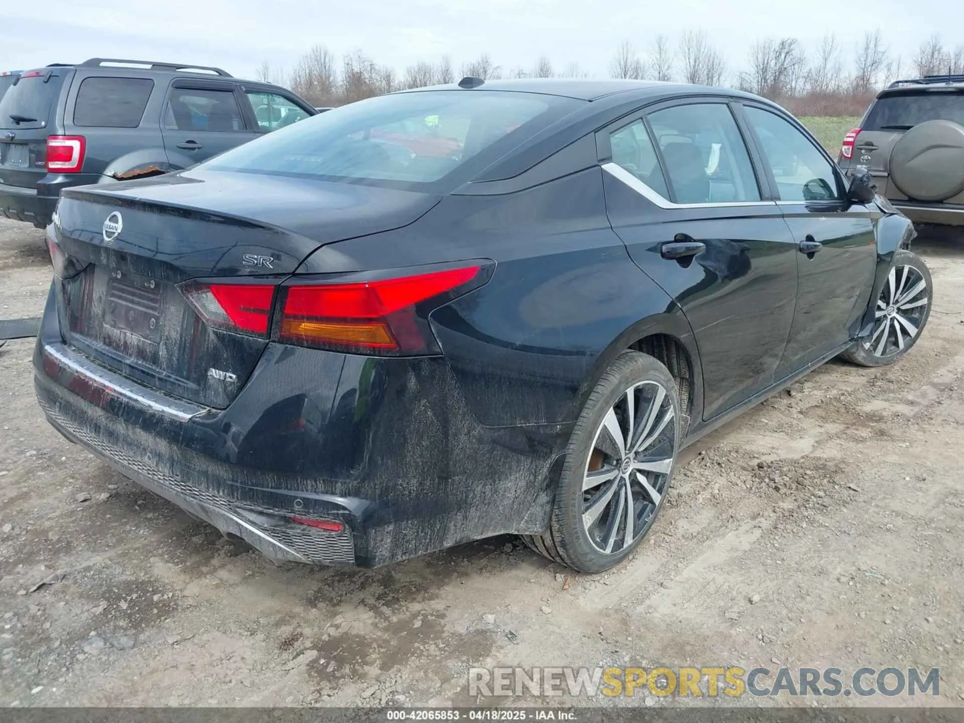 4 Photograph of a damaged car 1N4BL4CW3LC181417 NISSAN ALTIMA 2020