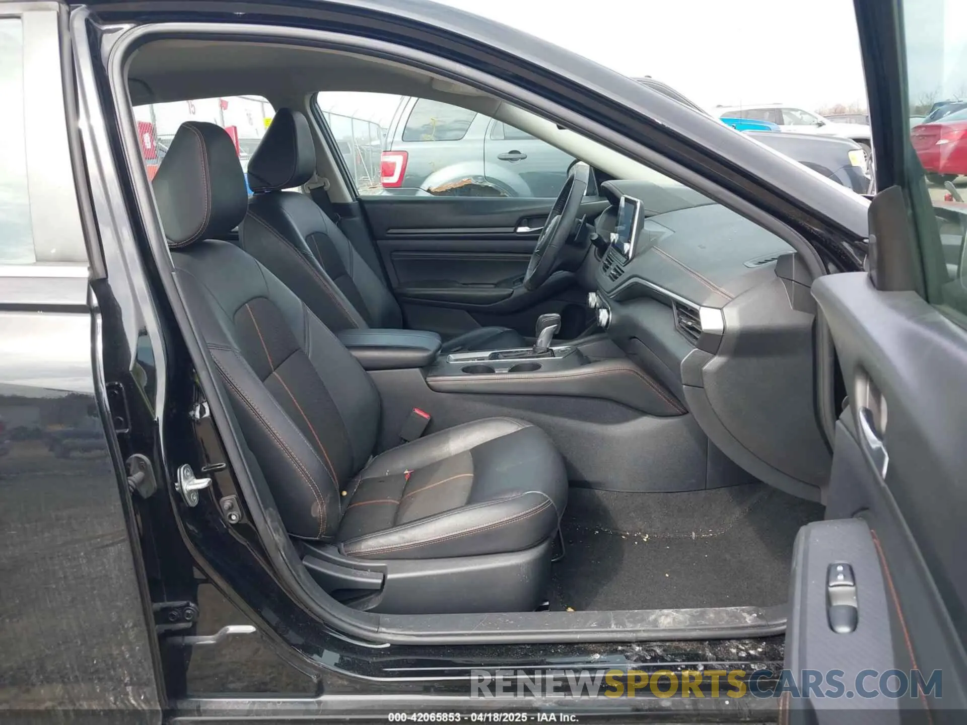 5 Photograph of a damaged car 1N4BL4CW3LC181417 NISSAN ALTIMA 2020