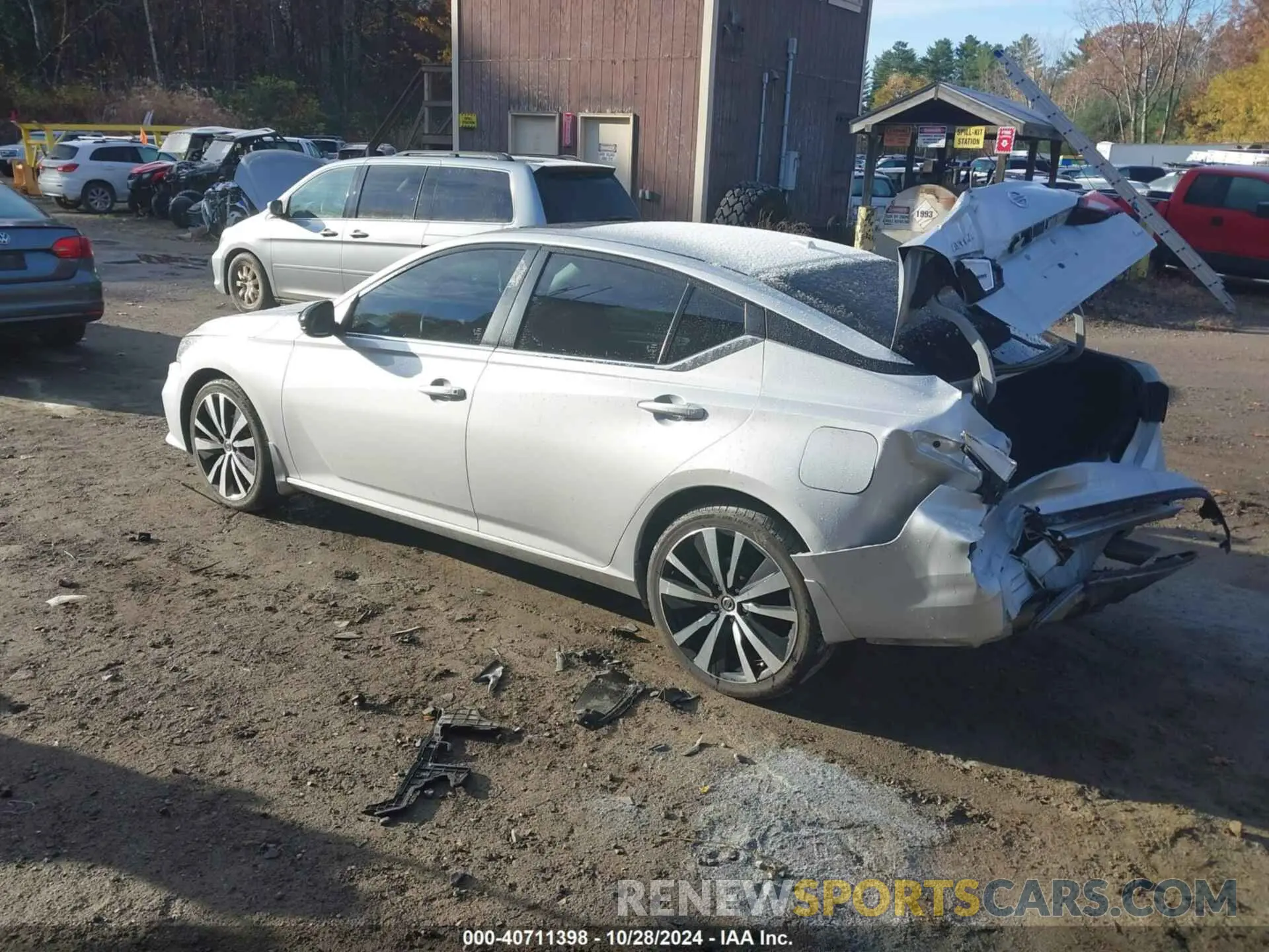 3 Фотография поврежденного автомобиля 1N4BL4CW4LC123283 NISSAN ALTIMA 2020