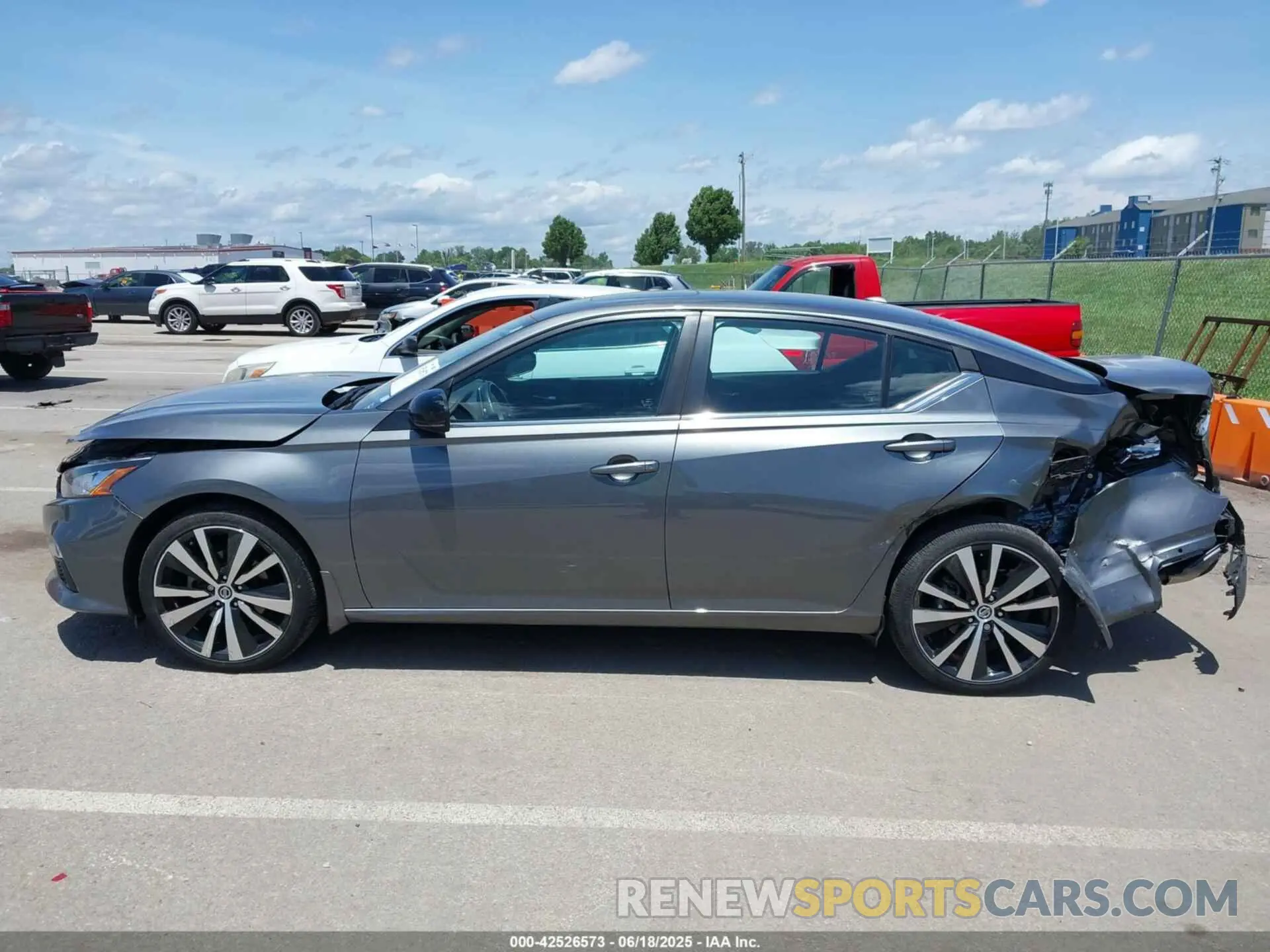 14 Photograph of a damaged car 1N4BL4CW4LC172791 NISSAN ALTIMA 2020