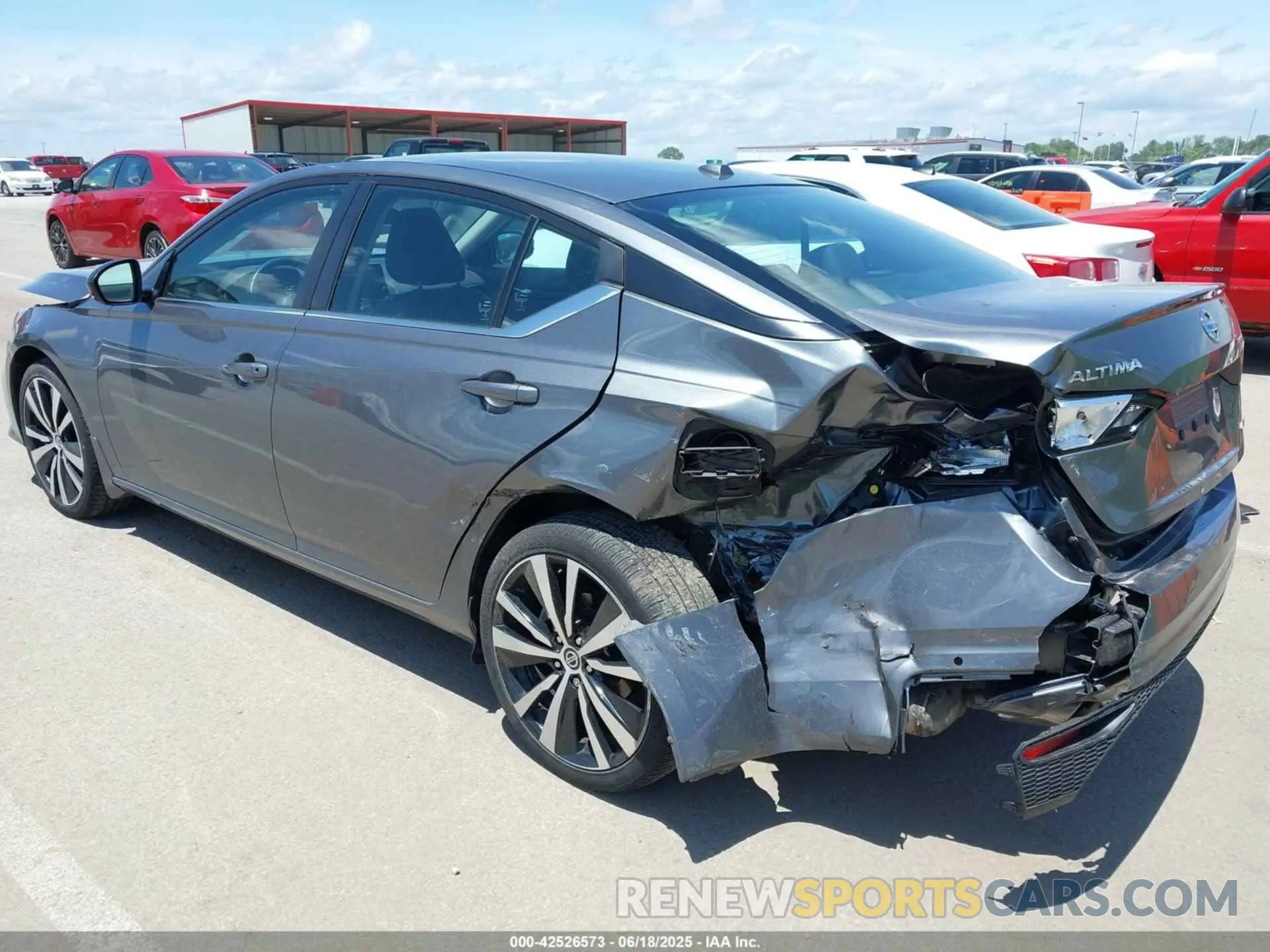 3 Photograph of a damaged car 1N4BL4CW4LC172791 NISSAN ALTIMA 2020