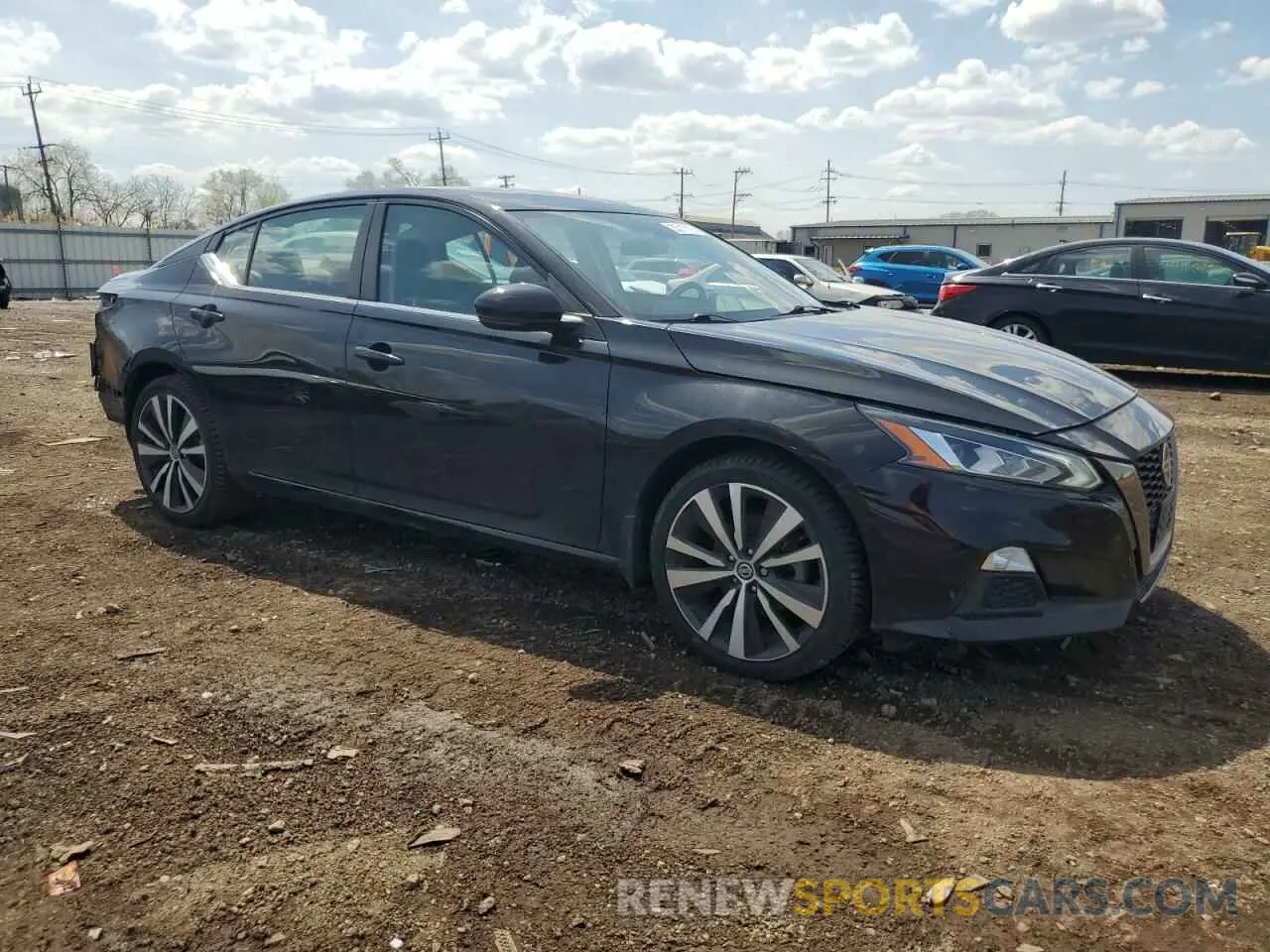4 Photograph of a damaged car 1N4BL4CW4LC224498 NISSAN ALTIMA 2020