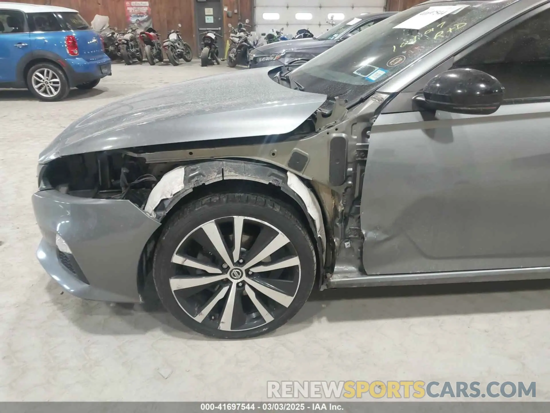 19 Фотография поврежденного автомобиля 1N4BL4CW4LN322967 NISSAN ALTIMA 2020