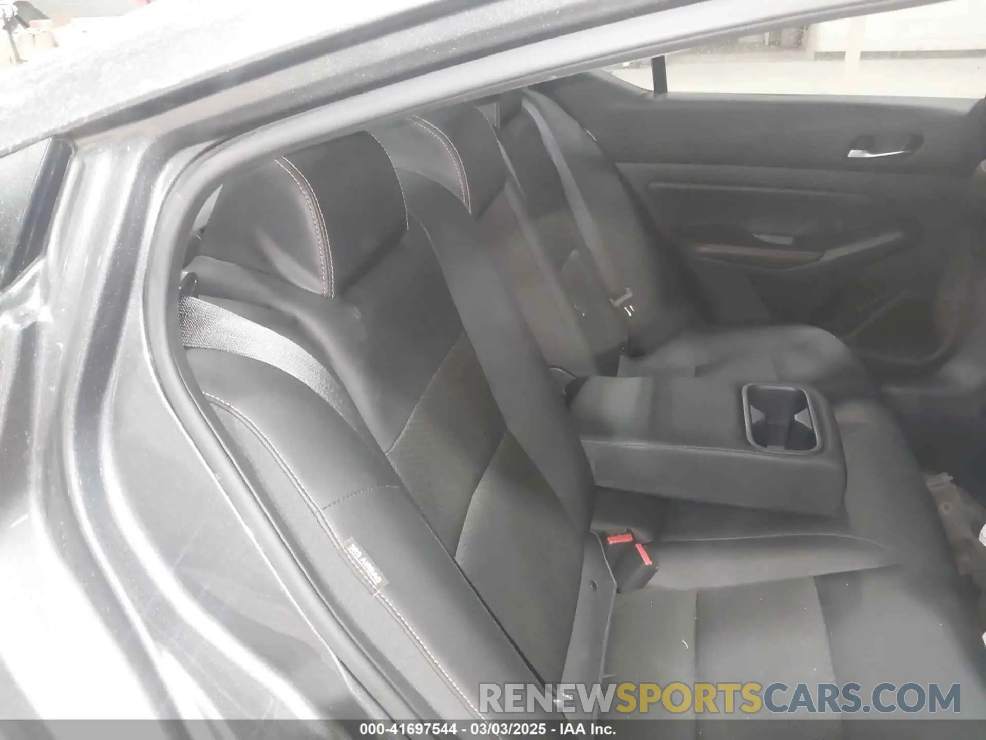 8 Фотография поврежденного автомобиля 1N4BL4CW4LN322967 NISSAN ALTIMA 2020
