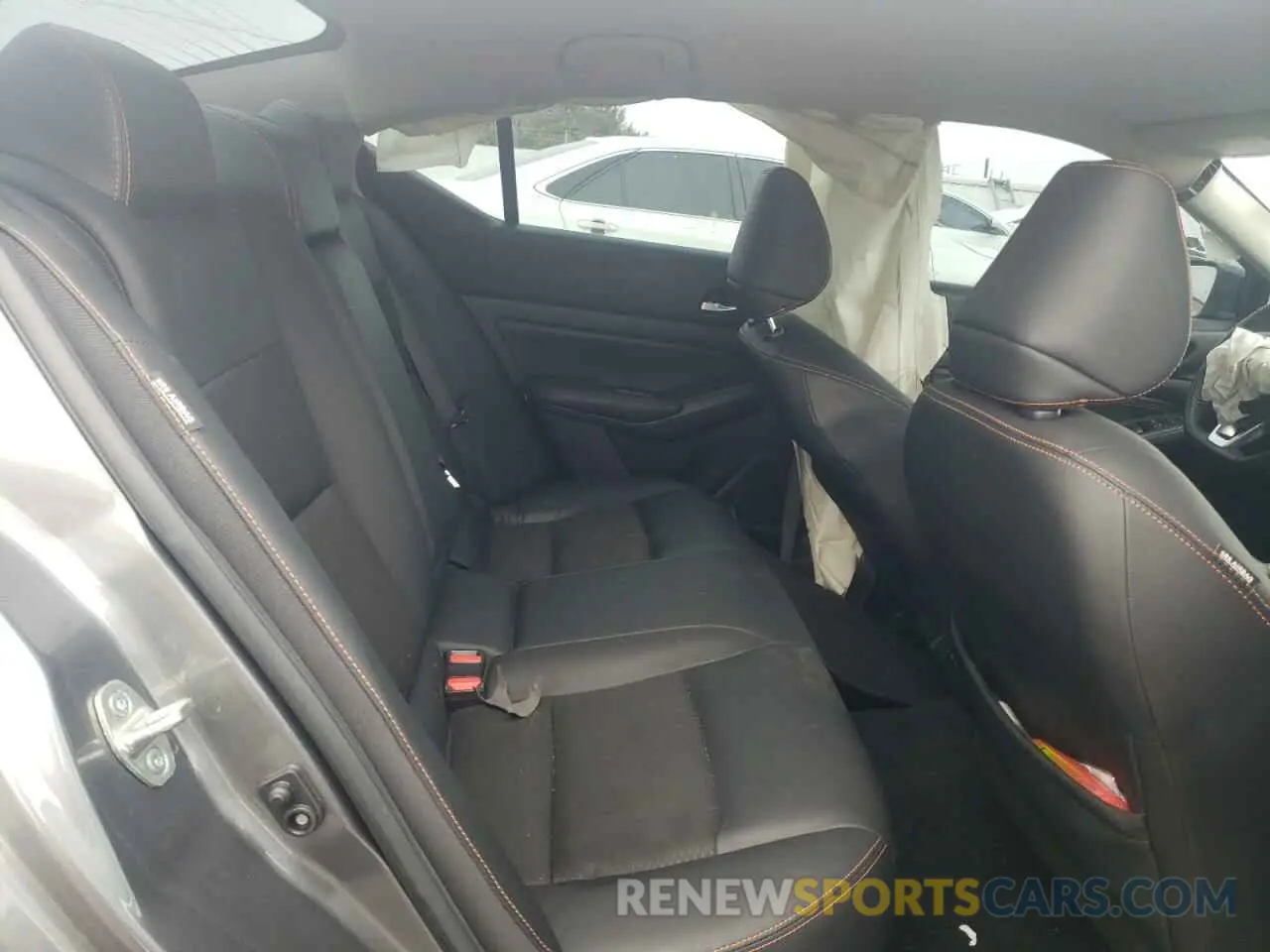 10 Фотография поврежденного автомобиля 1N4BL4CW6LC257079 NISSAN ALTIMA 2020