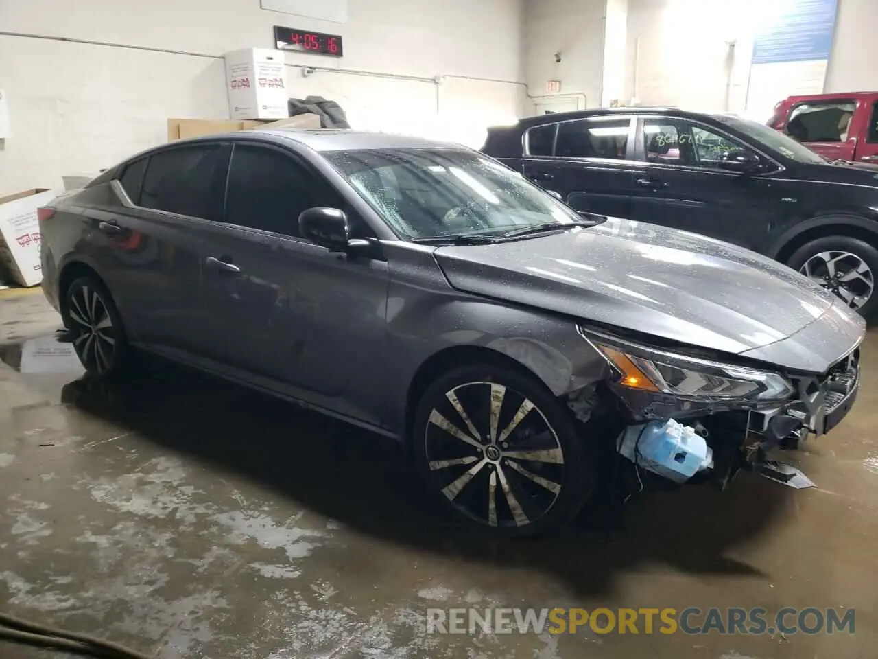 4 Photograph of a damaged car 1N4BL4CWXLC275388 NISSAN ALTIMA 2020