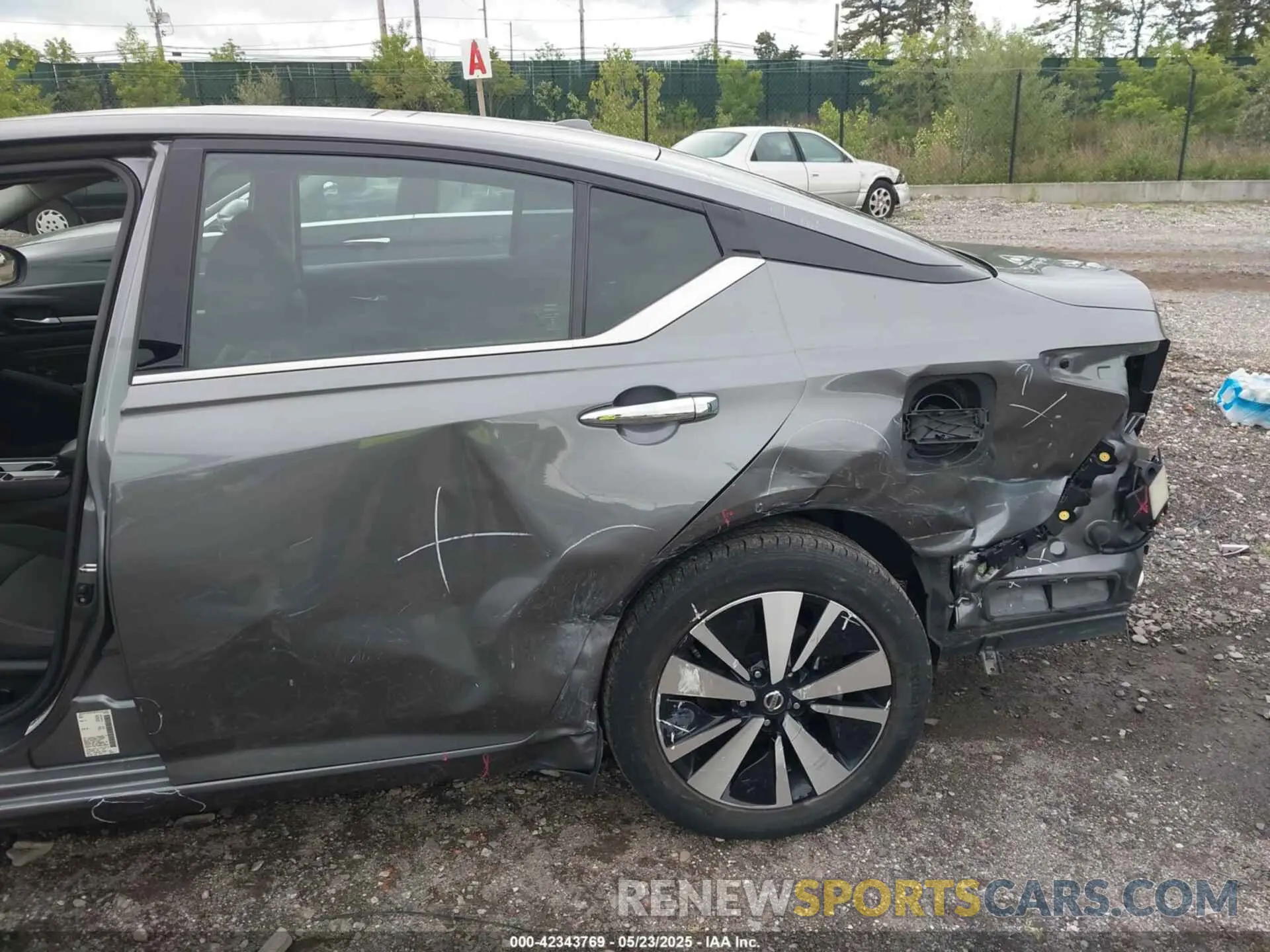 6 Фотография поврежденного автомобиля 1N4BL4DV7LC285771 NISSAN ALTIMA 2020