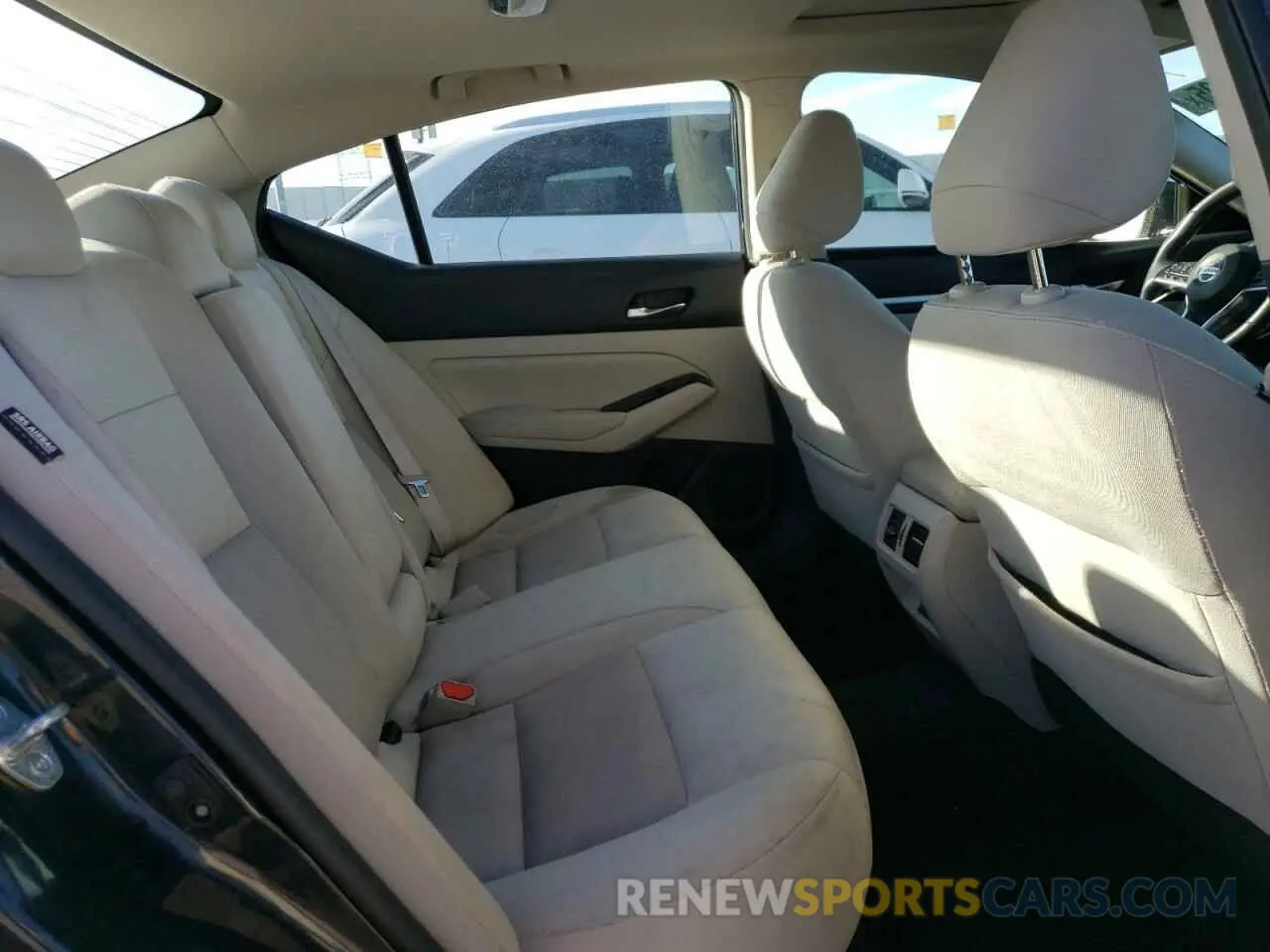 11 Photograph of a damaged car 1N4BL4DV8LC172475 NISSAN ALTIMA 2020