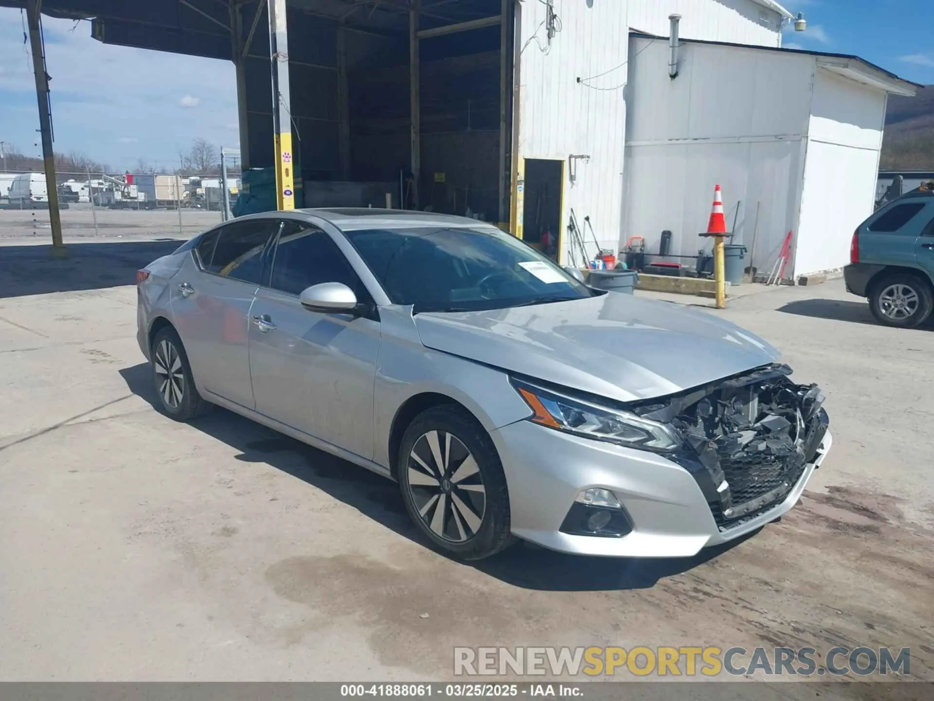 1 Фотография поврежденного автомобиля 1N4BL4DW1LC195914 NISSAN ALTIMA 2020