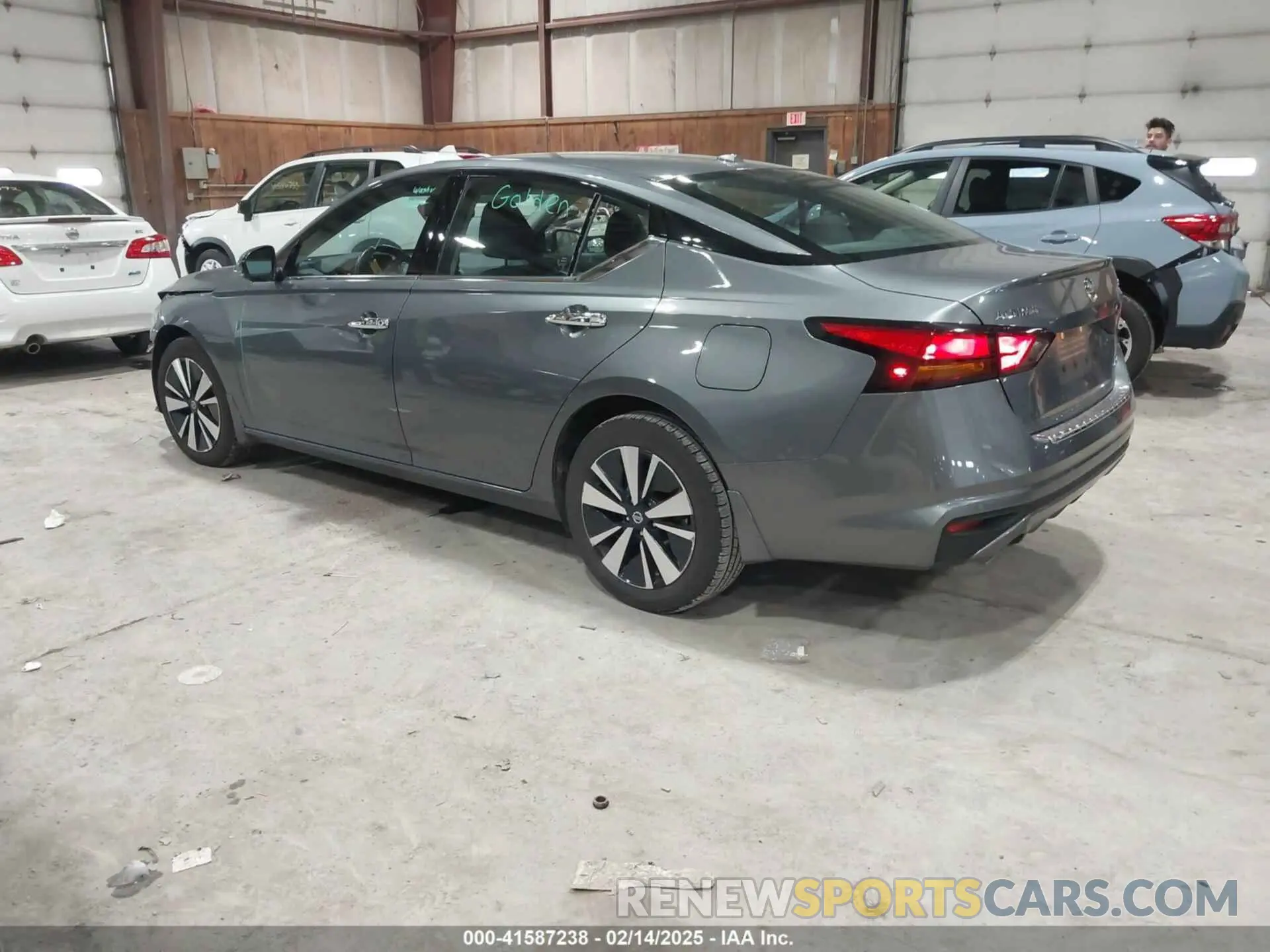 3 Фотография поврежденного автомобиля 1N4BL4DW6LC246386 NISSAN ALTIMA 2020