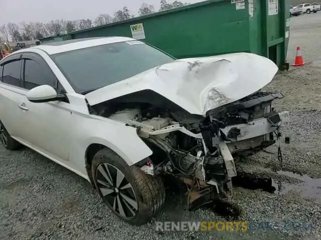 10 Photograph of a damaged car 1N4BL4DWXLC142712 NISSAN ALTIMA 2020