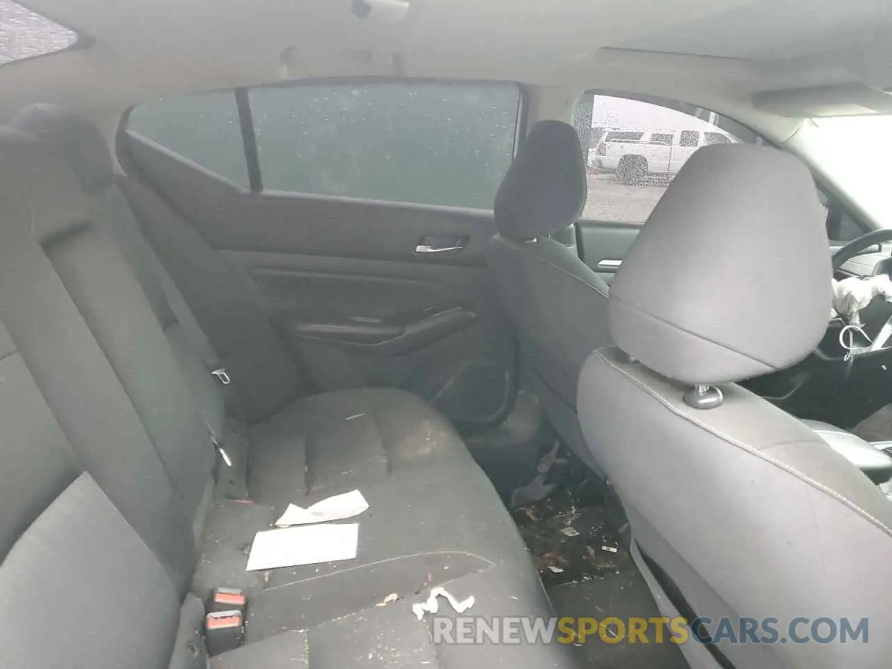 11 Photograph of a damaged car 1N4BL4DWXLC142712 NISSAN ALTIMA 2020