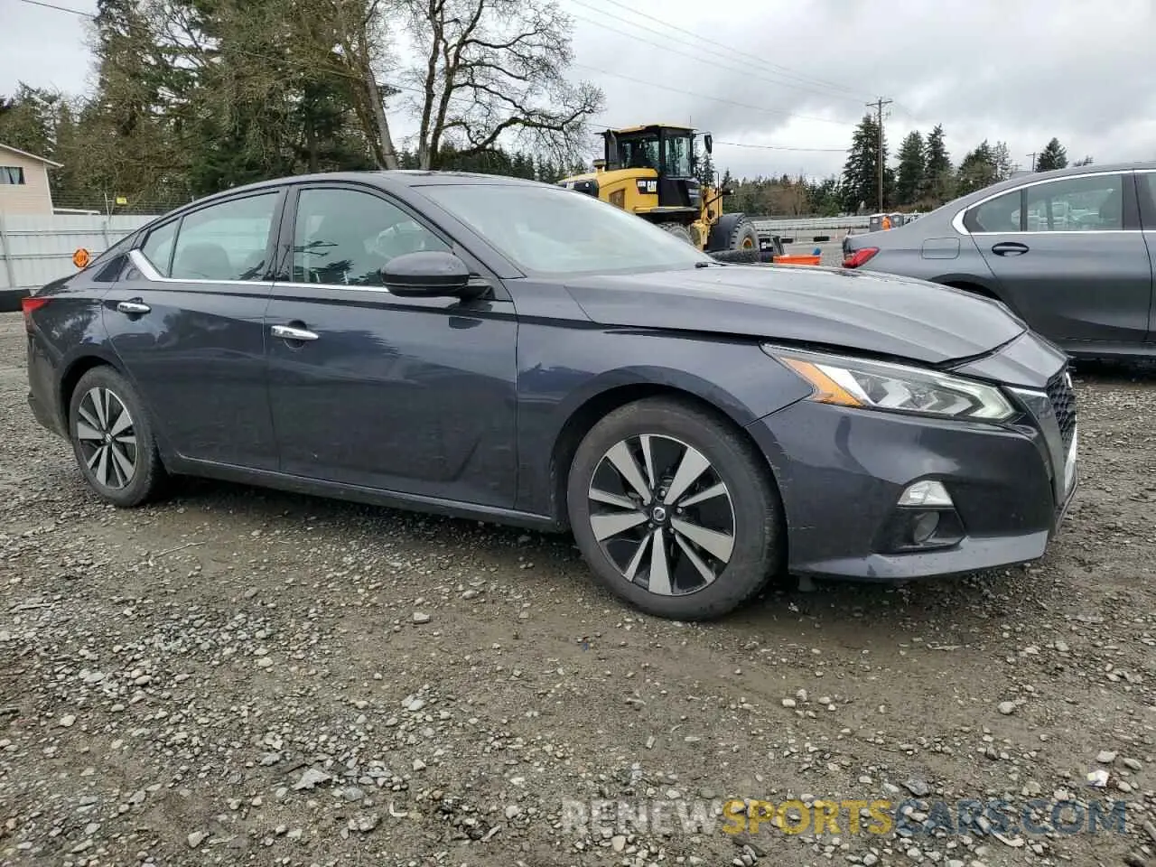 4 Photograph of a damaged car 1N4BL4EV0LC232196 NISSAN ALTIMA 2020