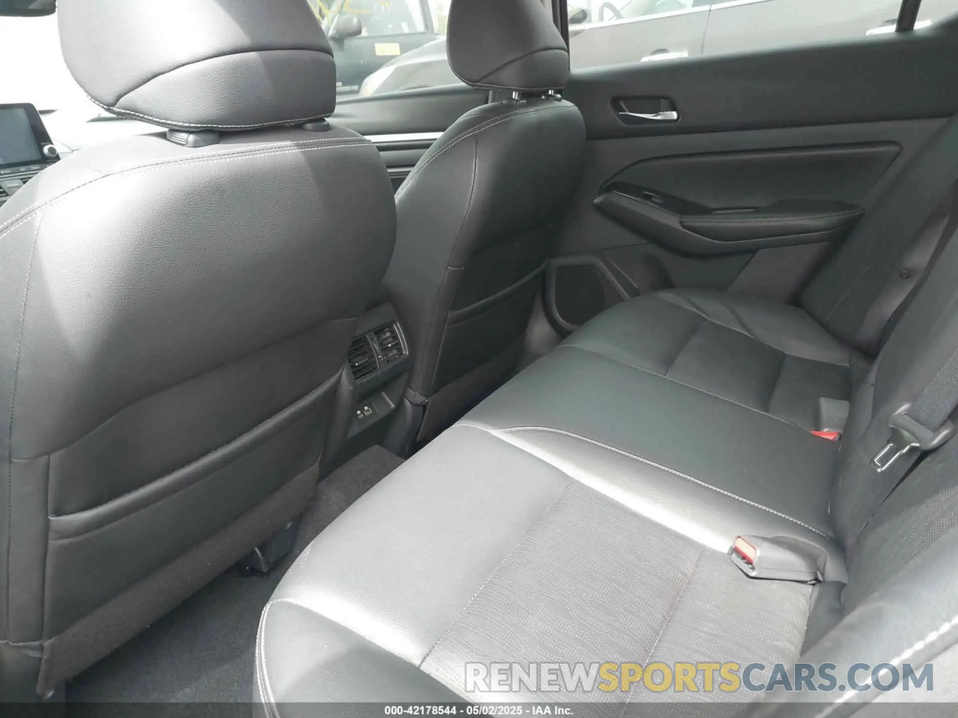 8 Photograph of a damaged car 1N4BL4EV1LC229811 NISSAN ALTIMA 2020