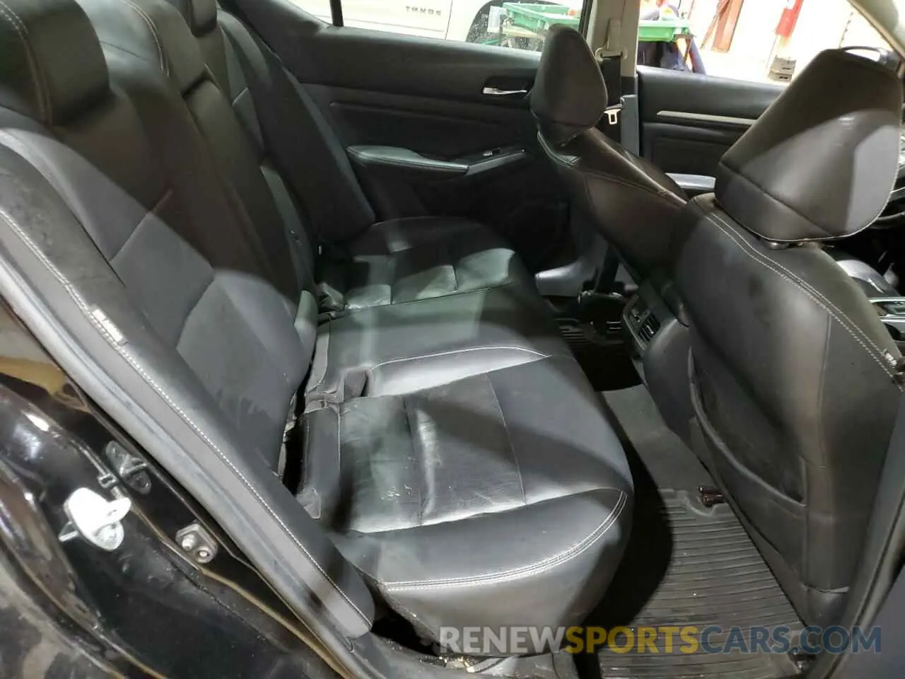 10 Photograph of a damaged car 1N4BL4EV3LC225114 NISSAN ALTIMA 2020