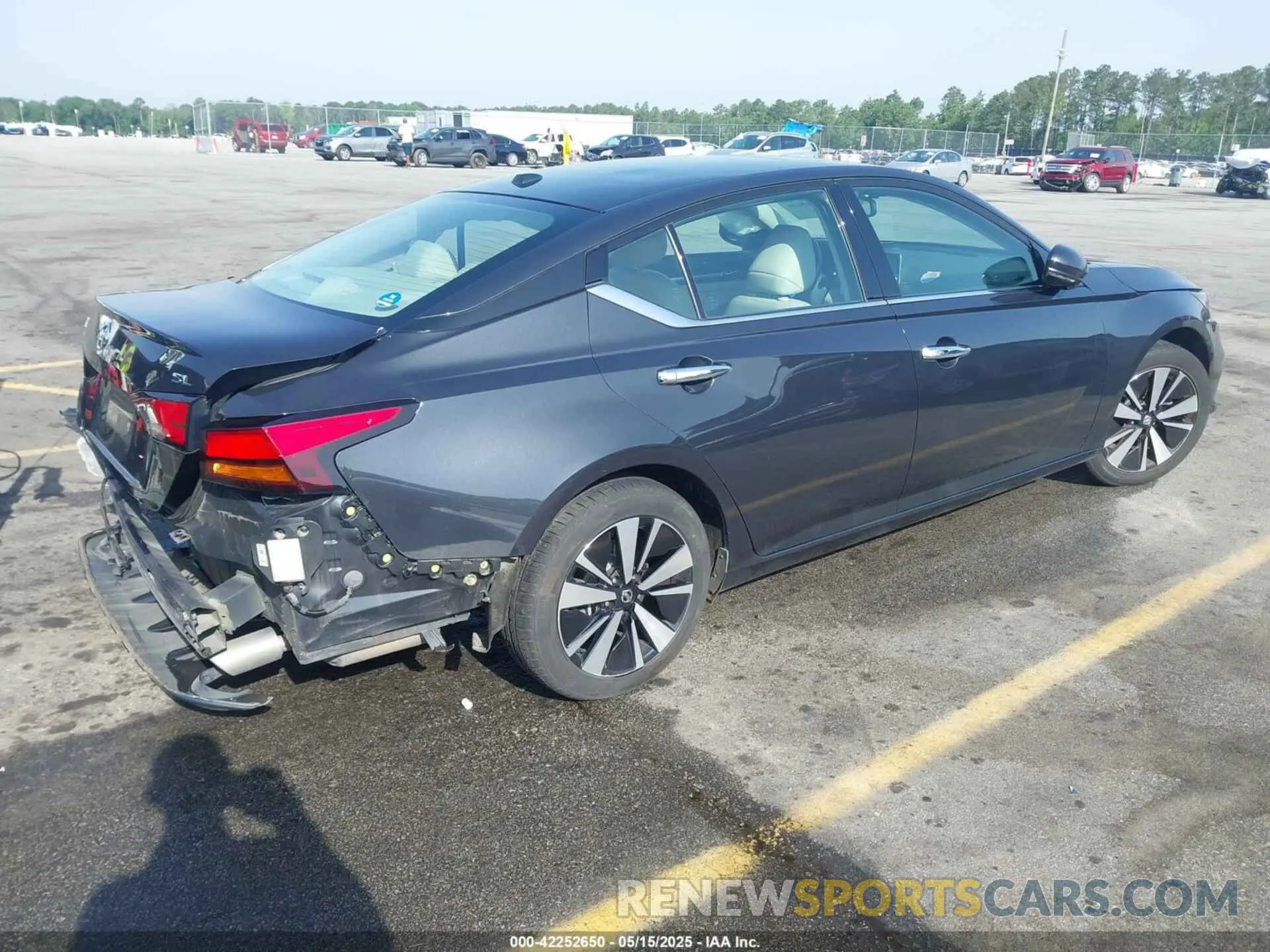 4 Фотография поврежденного автомобиля 1N4BL4EV5LC162873 NISSAN ALTIMA 2020