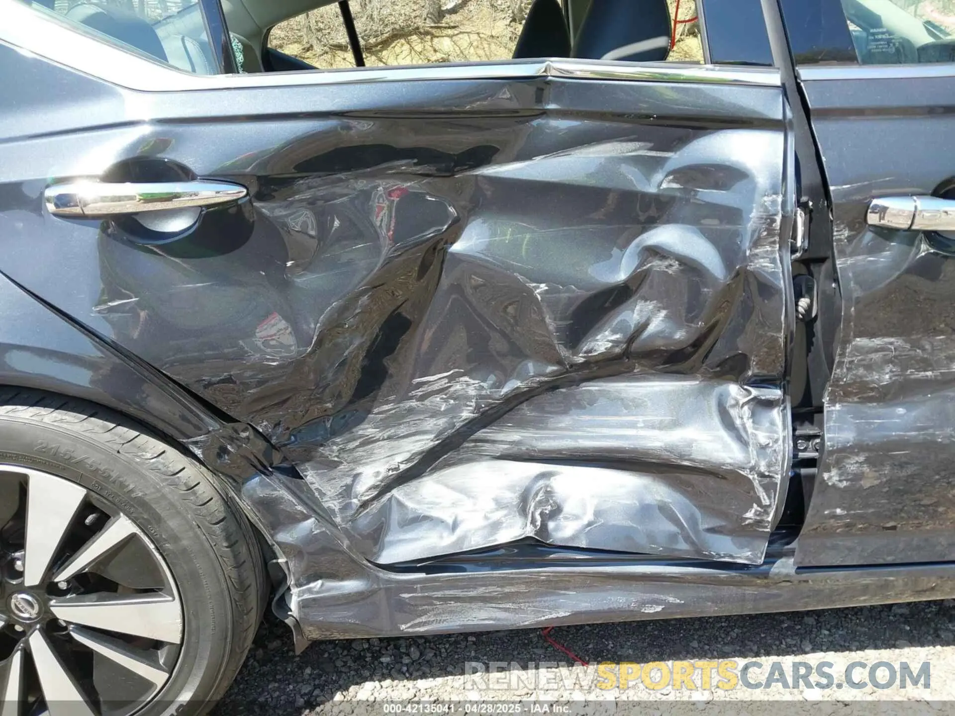12 Photograph of a damaged car 1N4BL4EV5LC214941 NISSAN ALTIMA 2020