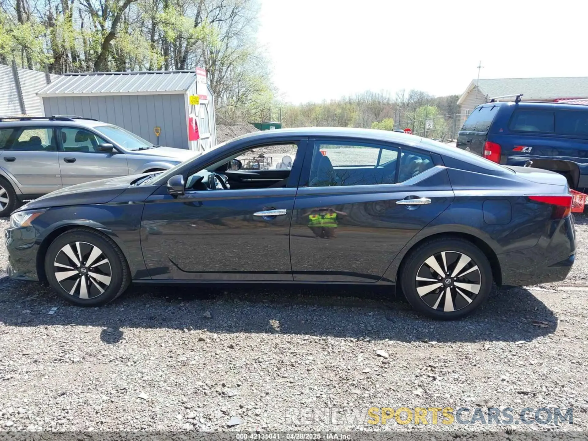 15 Photograph of a damaged car 1N4BL4EV5LC214941 NISSAN ALTIMA 2020